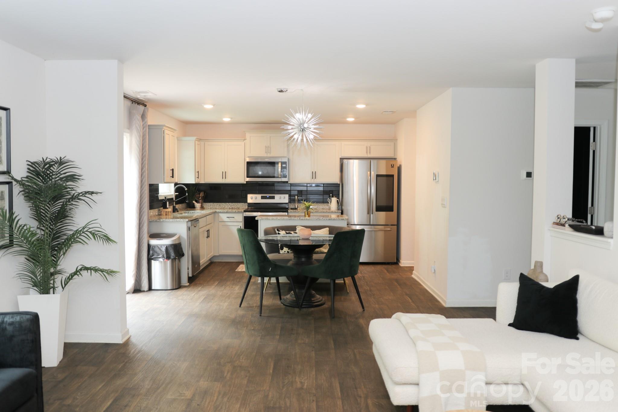 7121 Finnigan Road — Charlotte