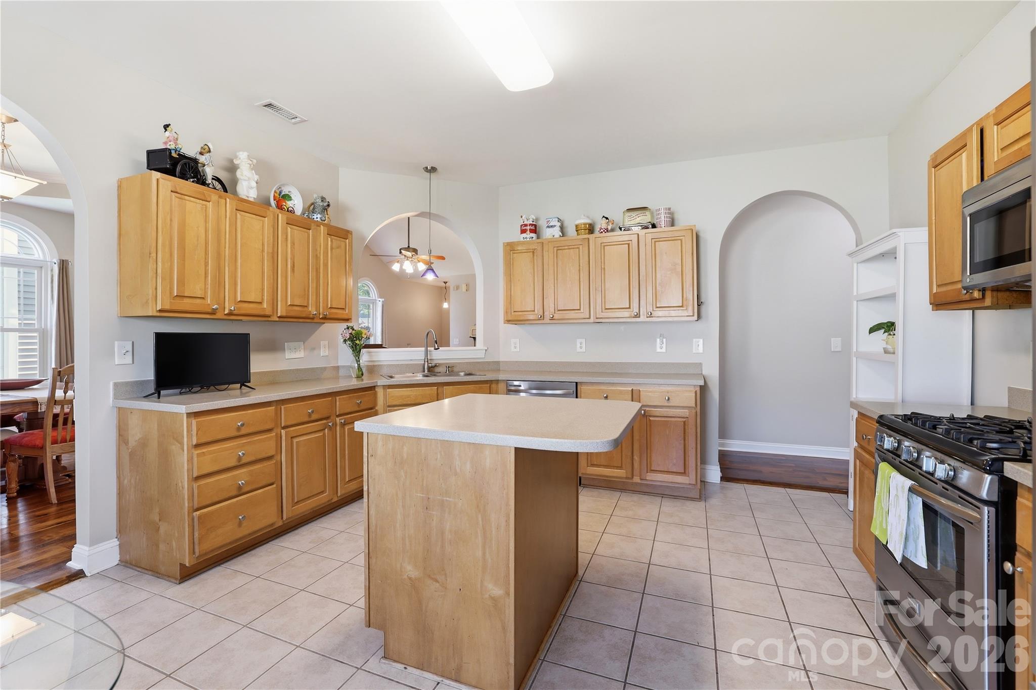 1008 Triple Crown Drive — Indian Trail