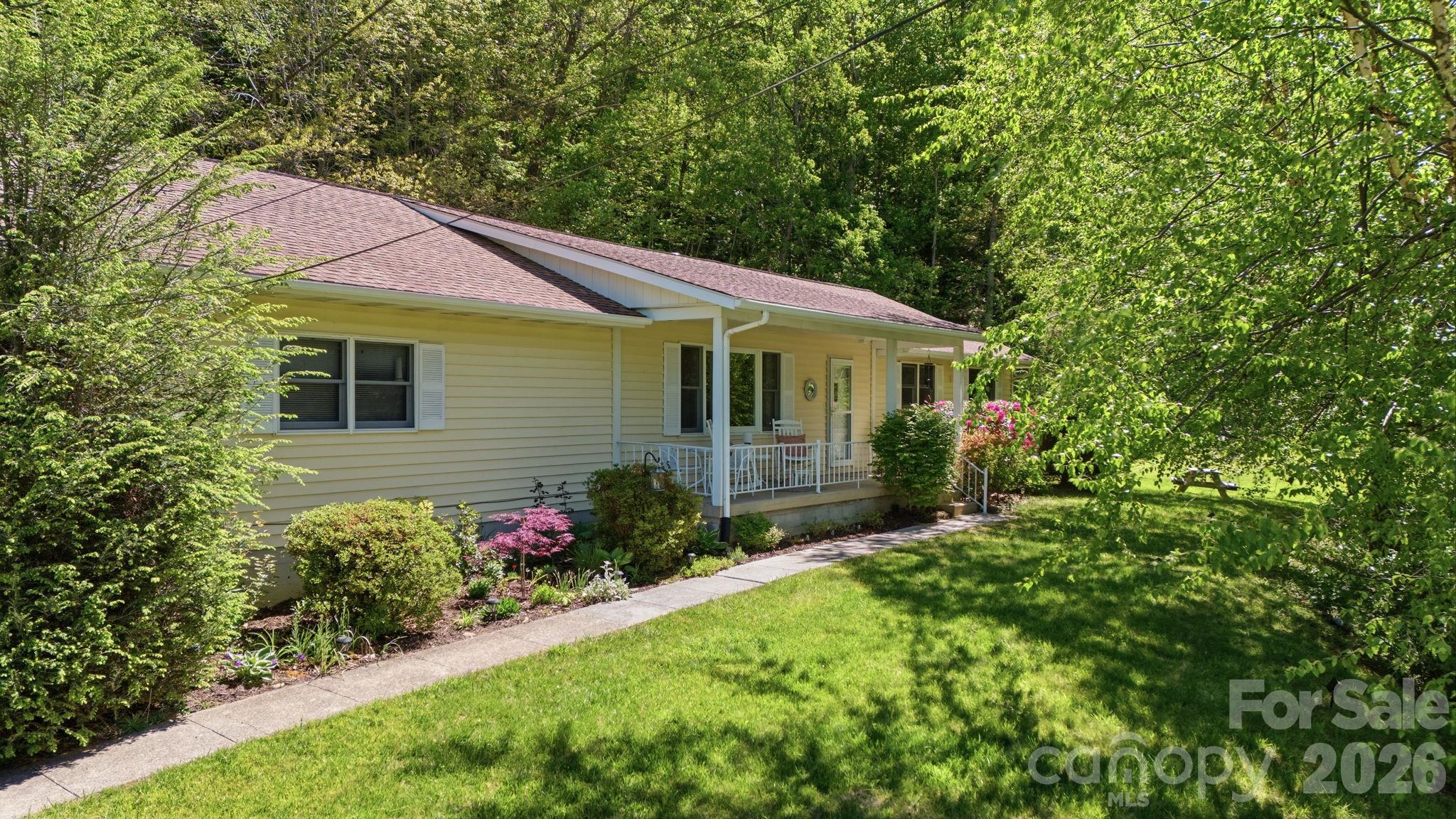 753 Bolens Creek Road — Burnsville