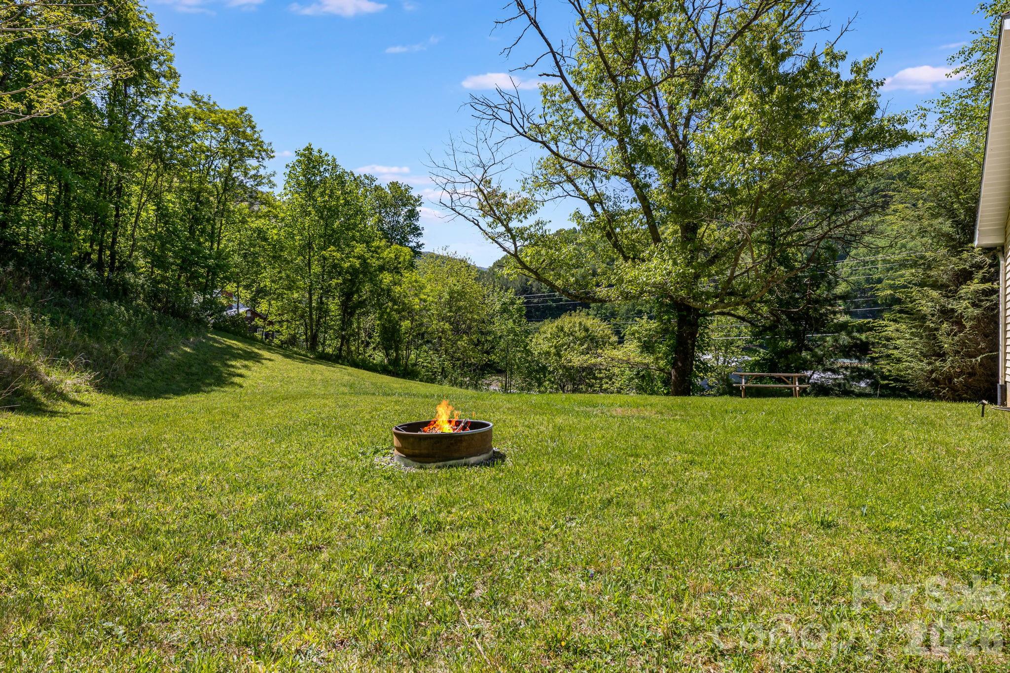 753 Bolens Creek Road — Burnsville