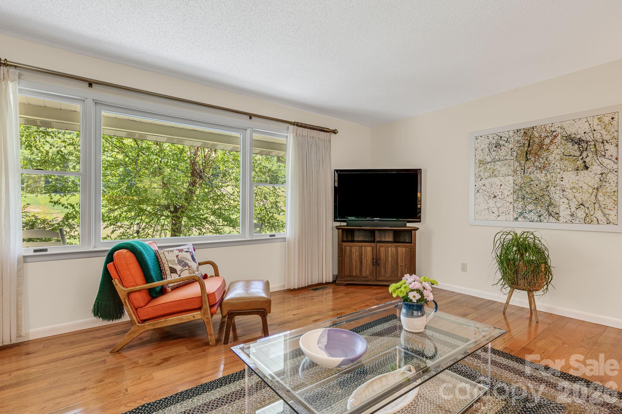 753 Bolens Creek Road — Burnsville