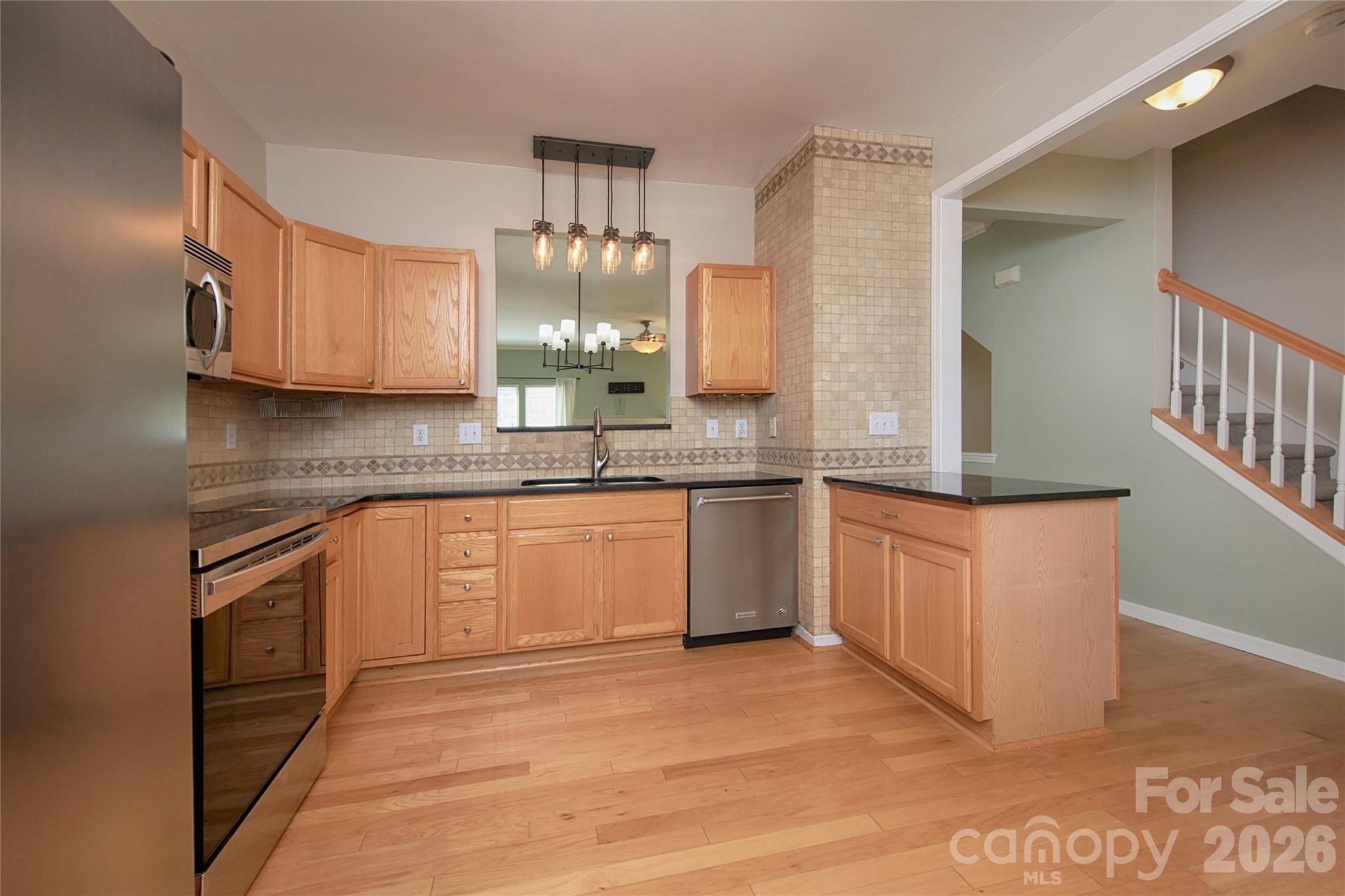 14556 Reese Boulevard — Huntersville