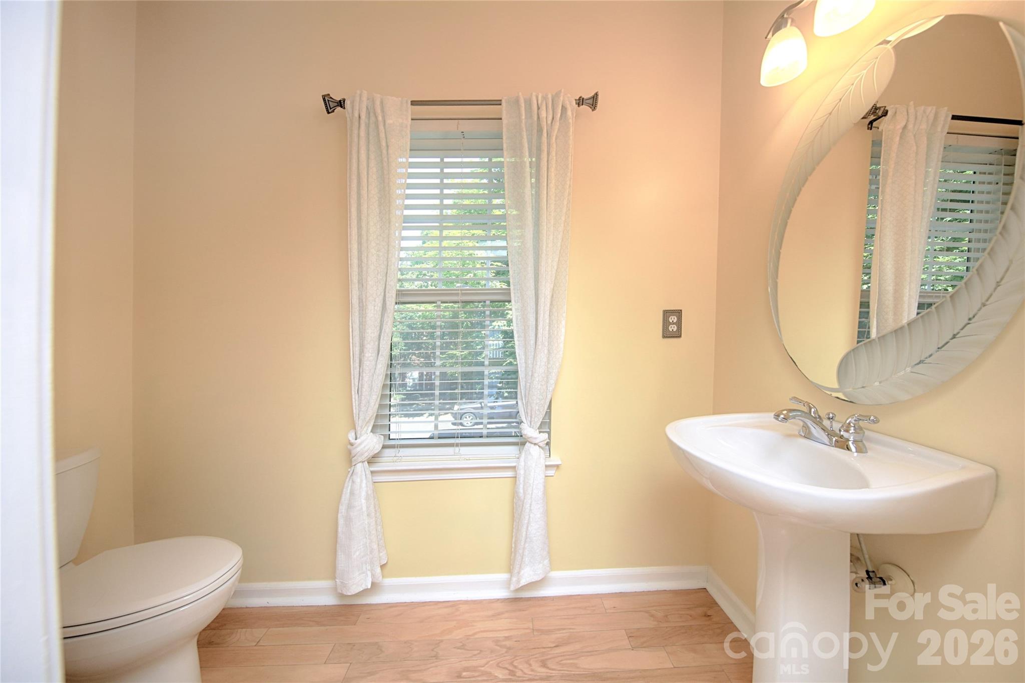 14556 Reese Boulevard — Huntersville