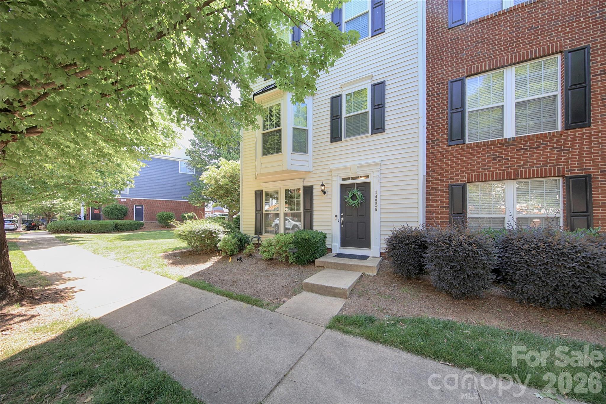 14556 Reese Boulevard — Huntersville