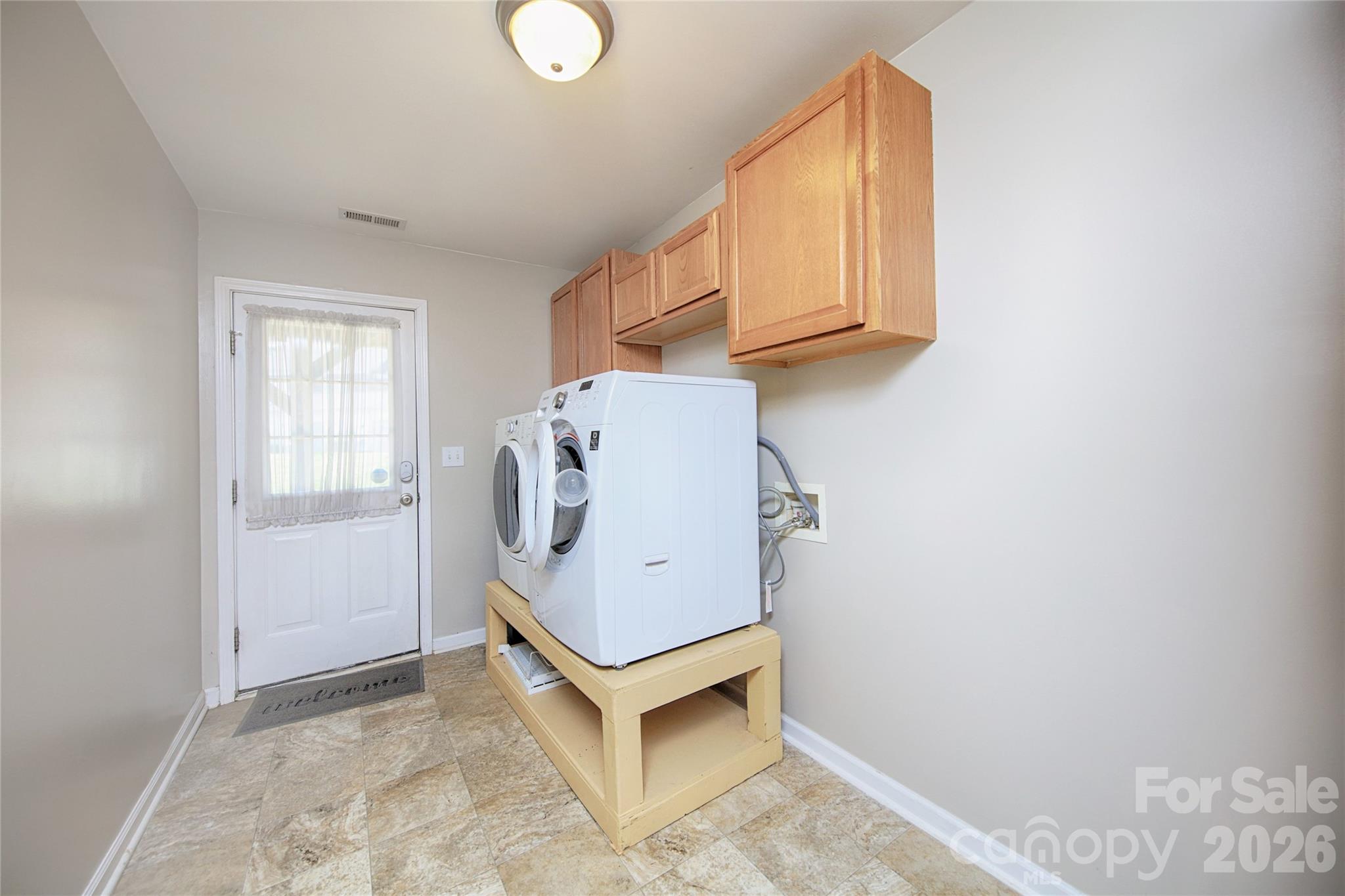 14556 Reese Boulevard — Huntersville