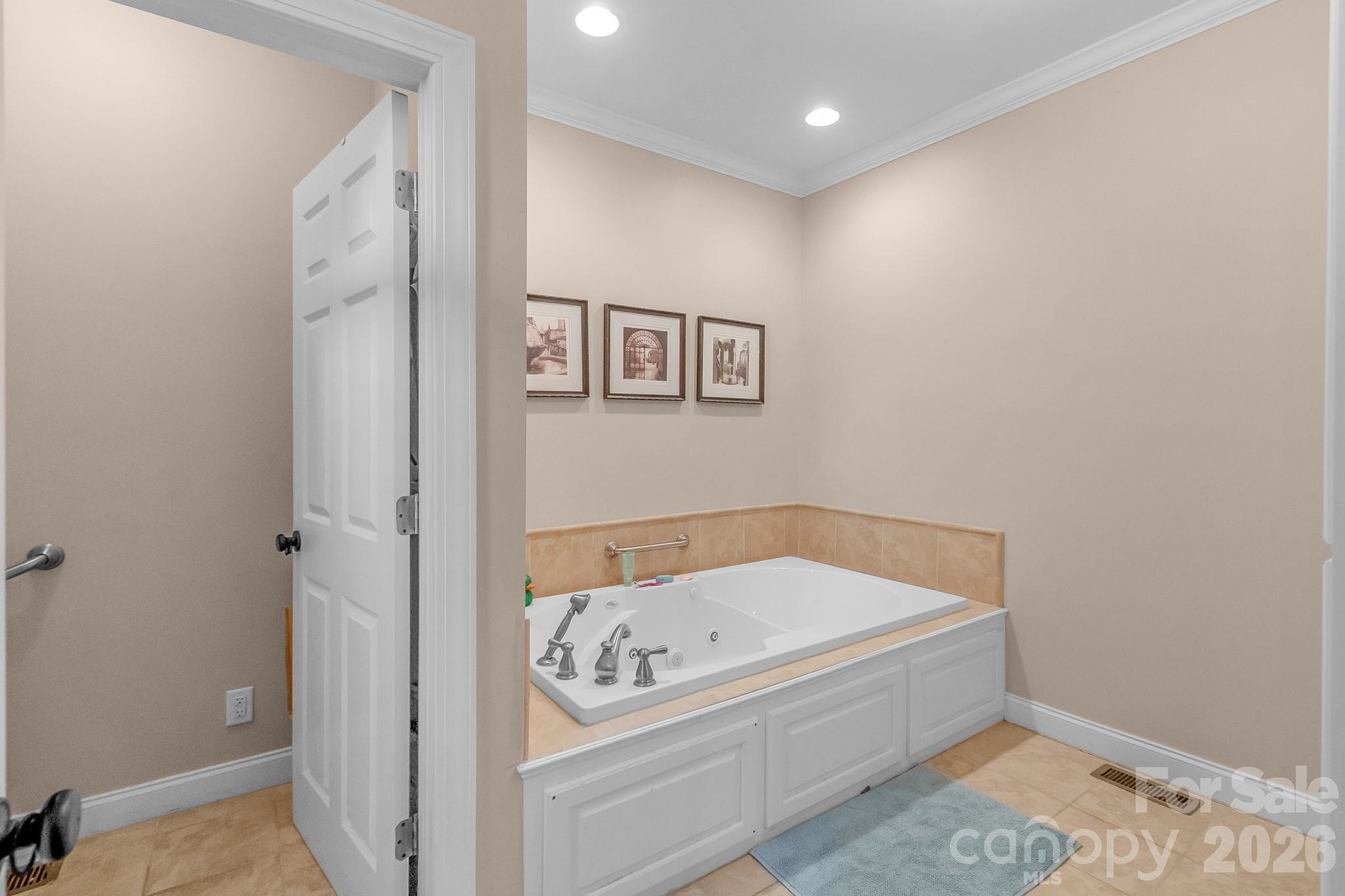3204 Kershaw Highway — Westville