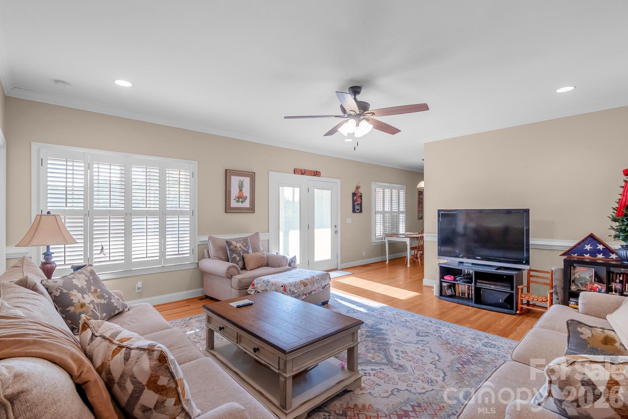 3204 Kershaw Highway — Westville