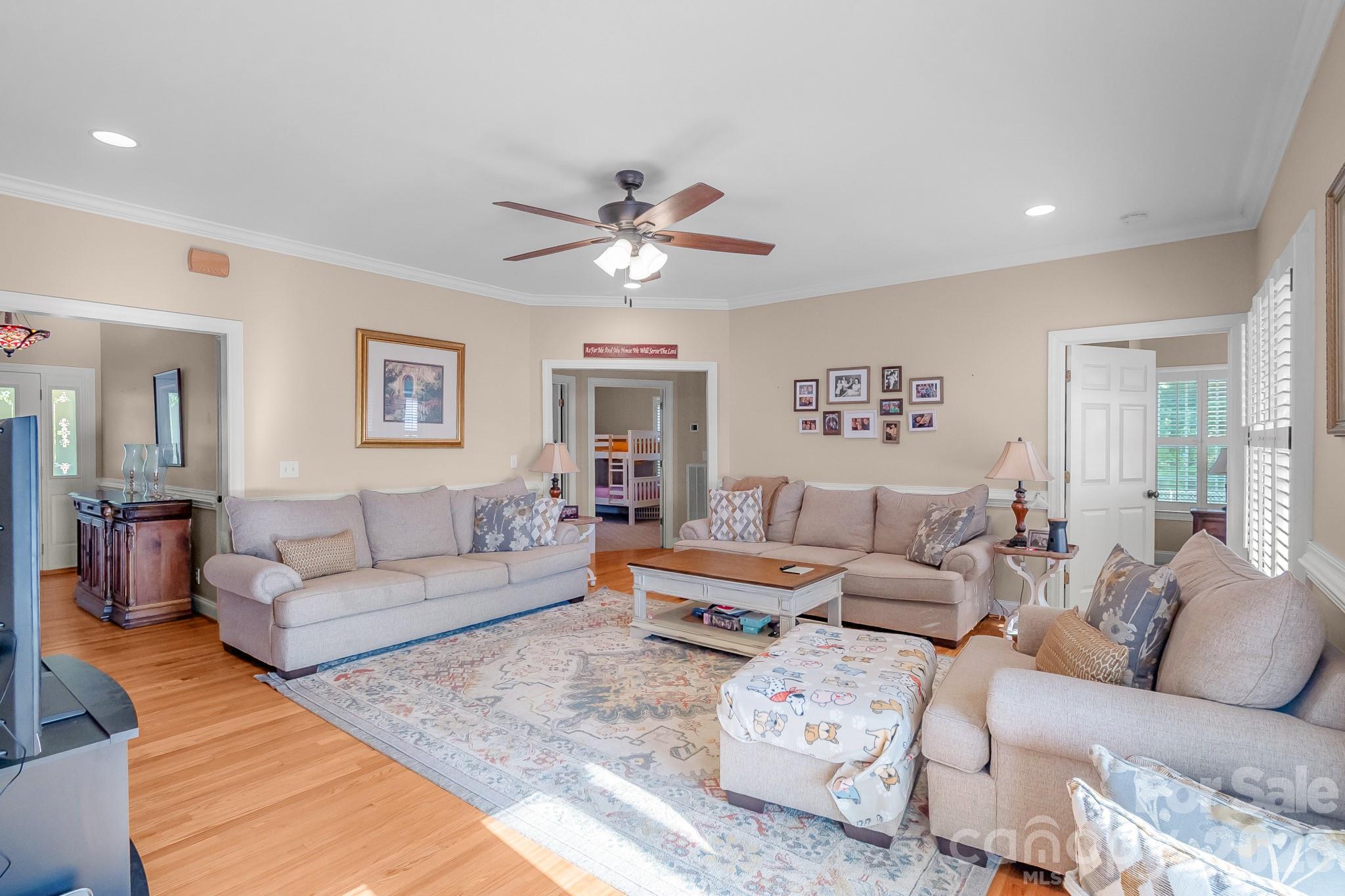 3204 Kershaw Highway — Westville