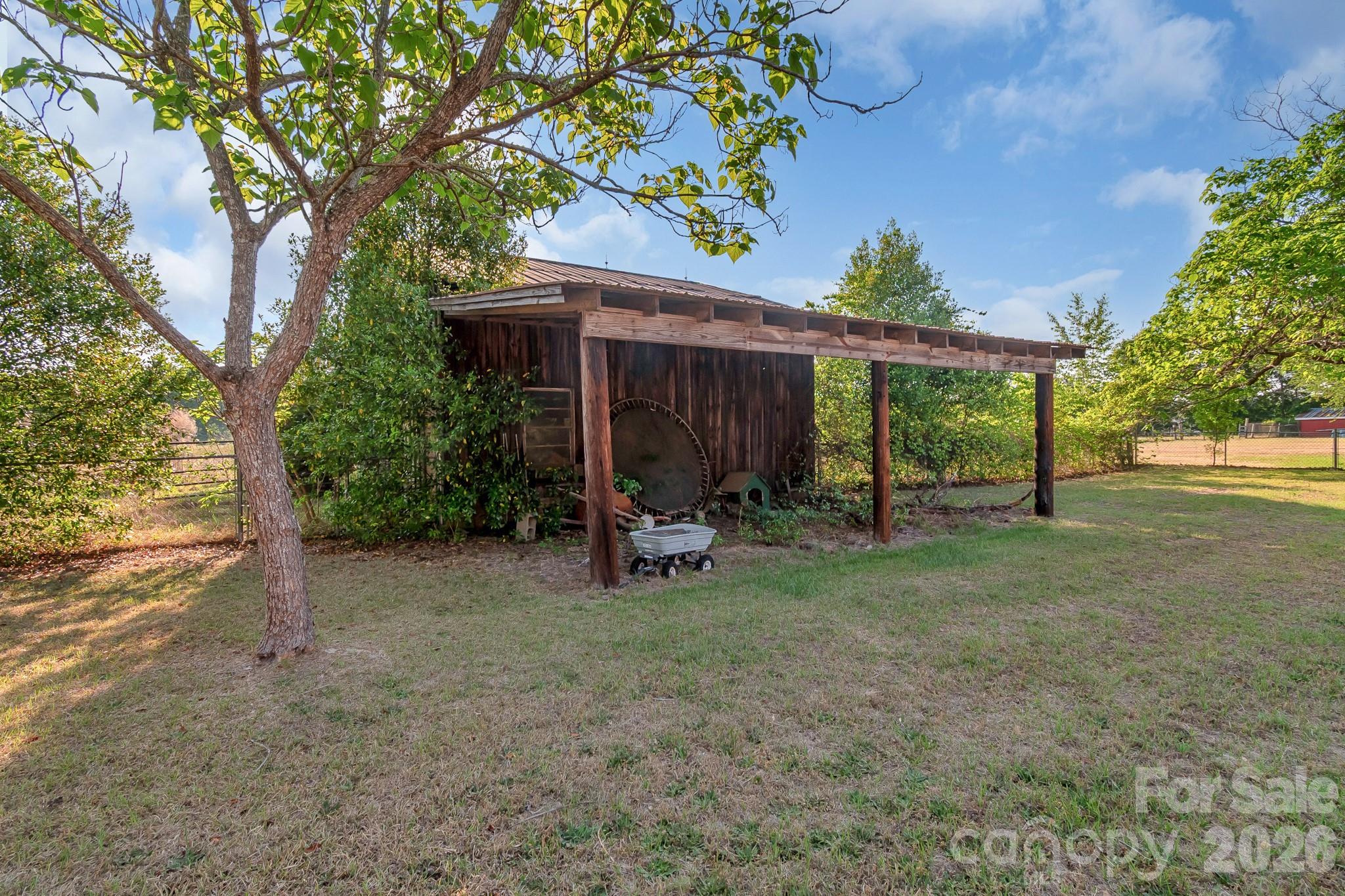 3204 Kershaw Highway — Westville