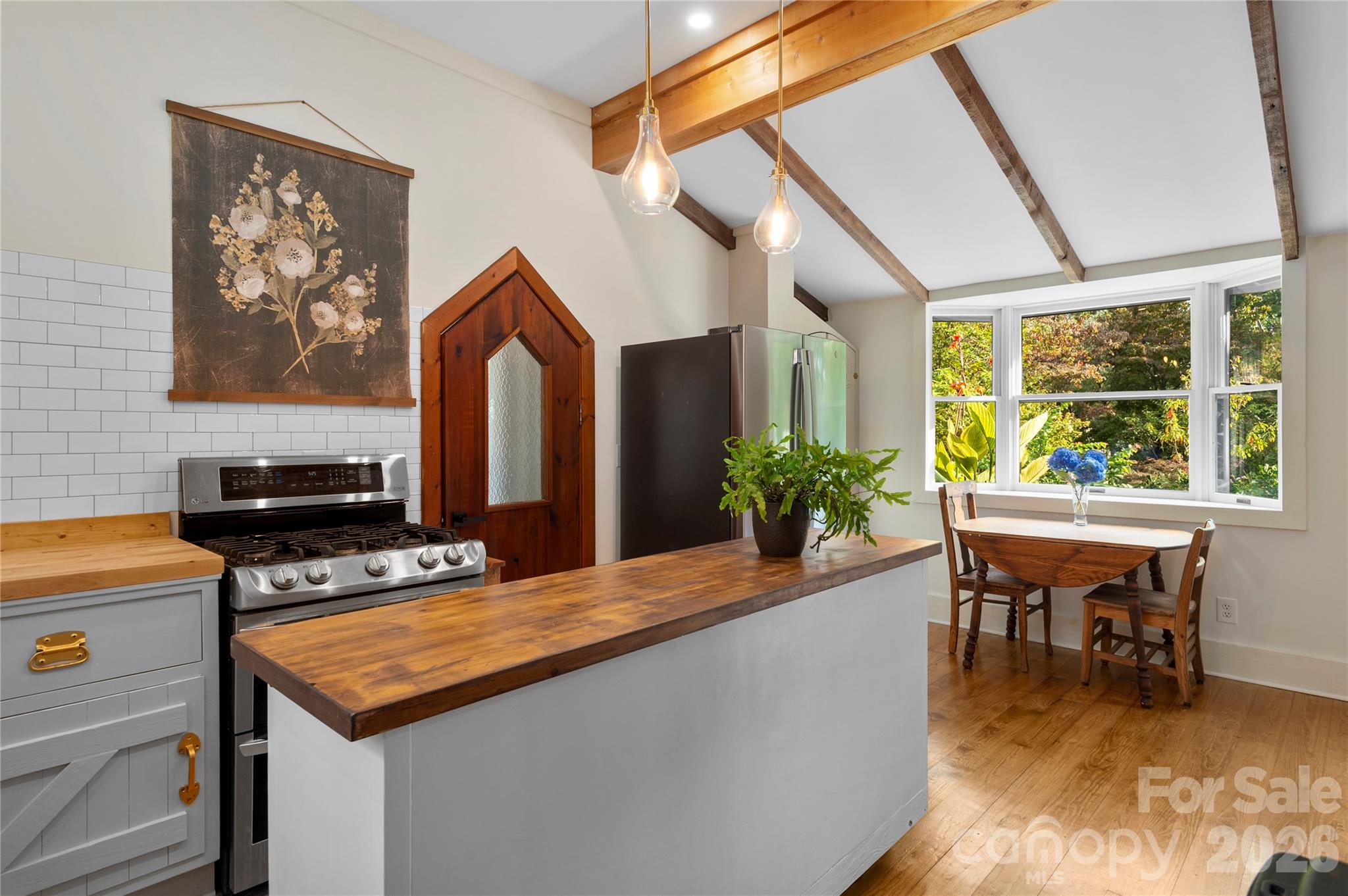 528 Padgettown Road — Black Mountain