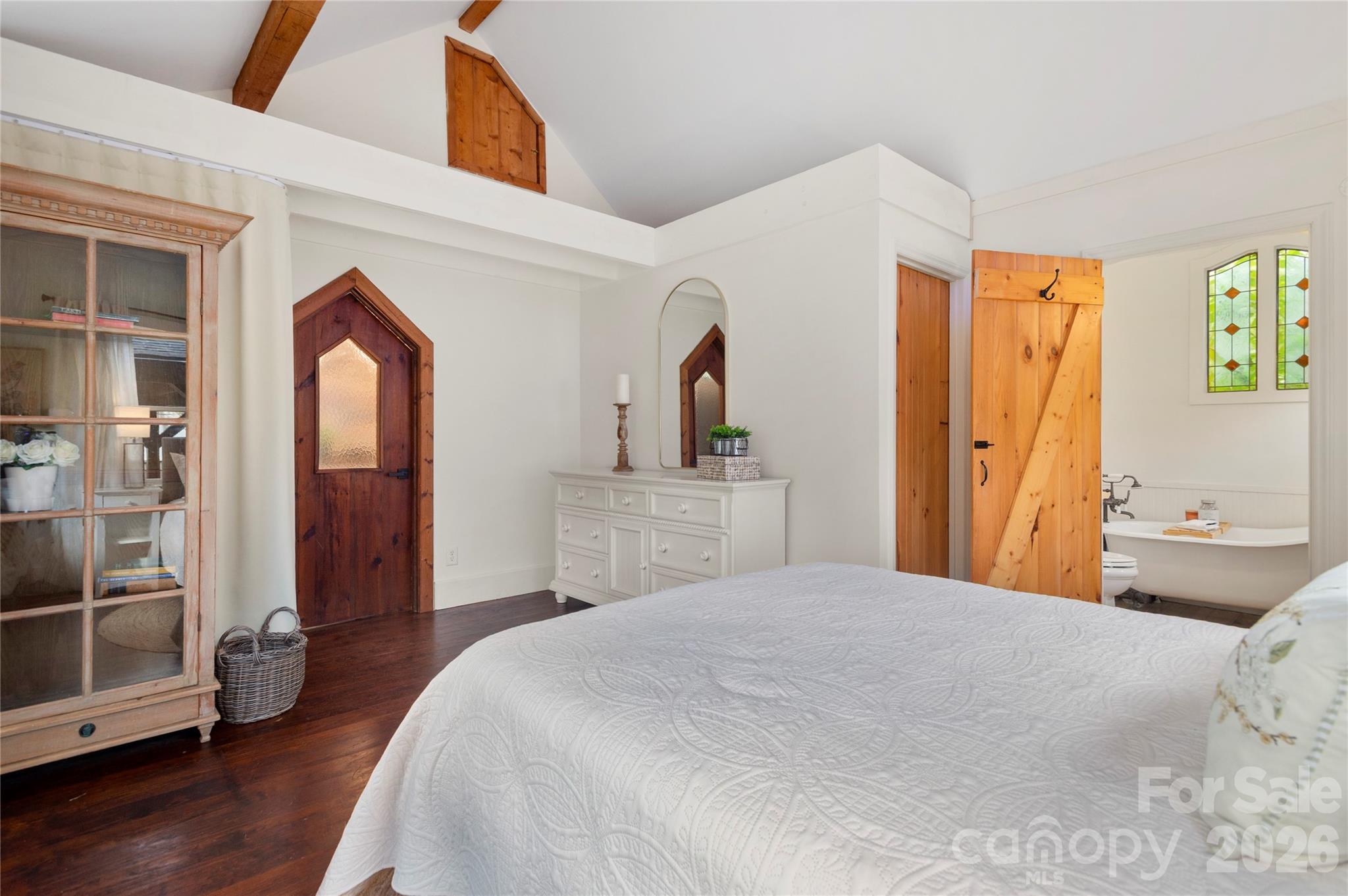 528 Padgettown Road — Black Mountain