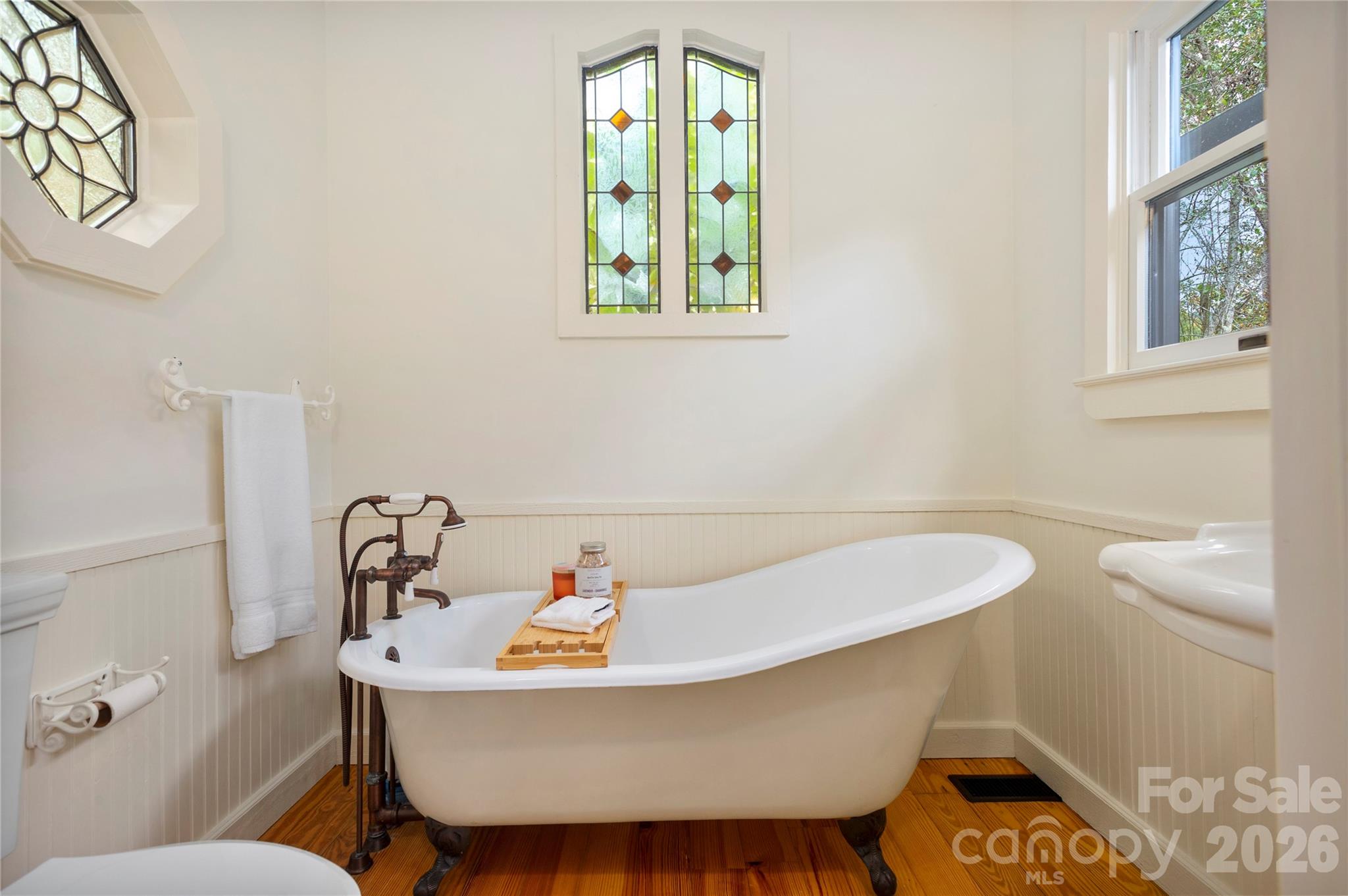 528 Padgettown Road — Black Mountain