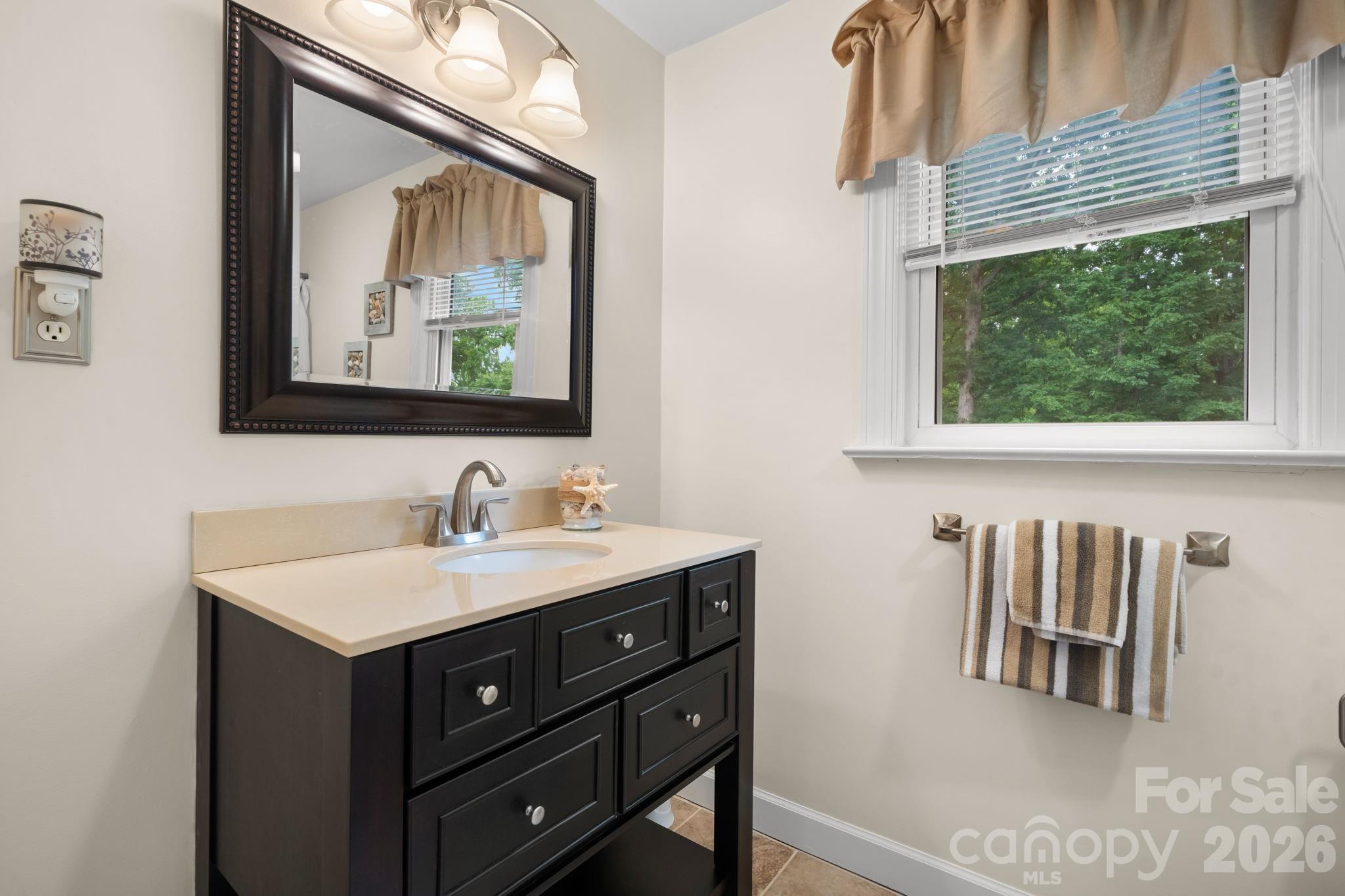 508 2nd Avenue NE — Conover