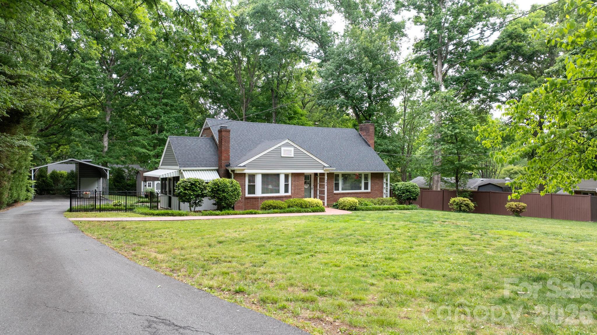 508 2nd Avenue NE — Conover
