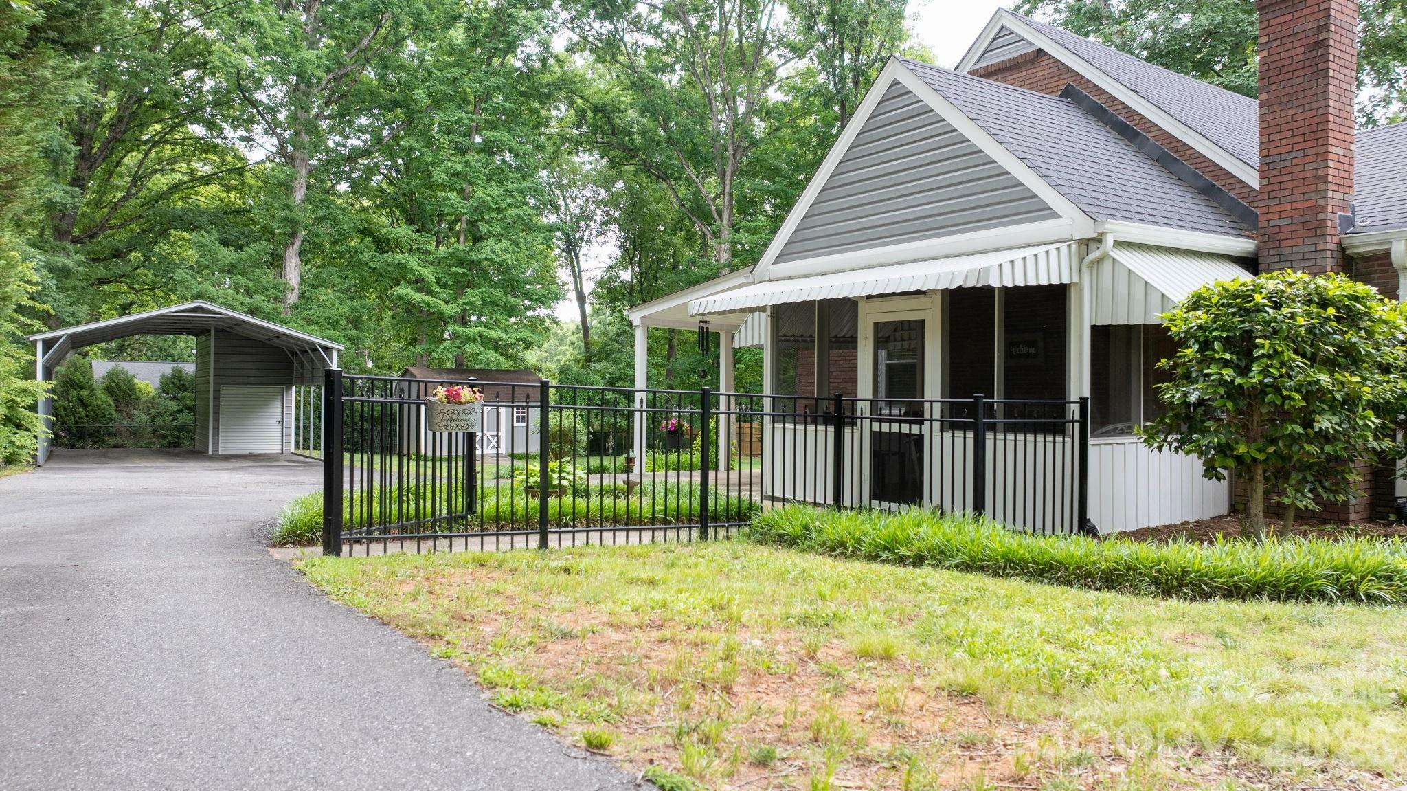 508 2nd Avenue NE — Conover