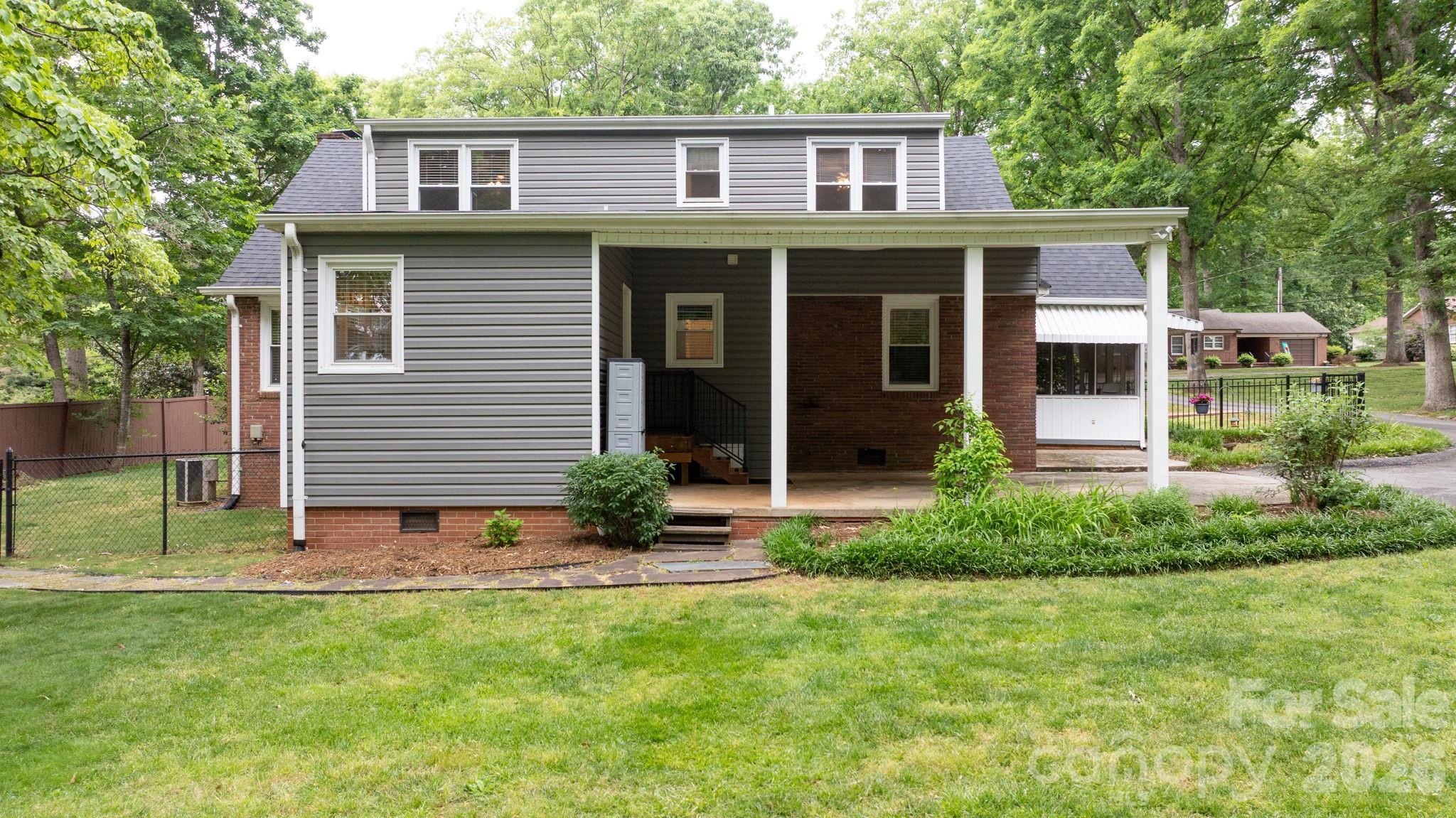 508 2nd Avenue NE — Conover