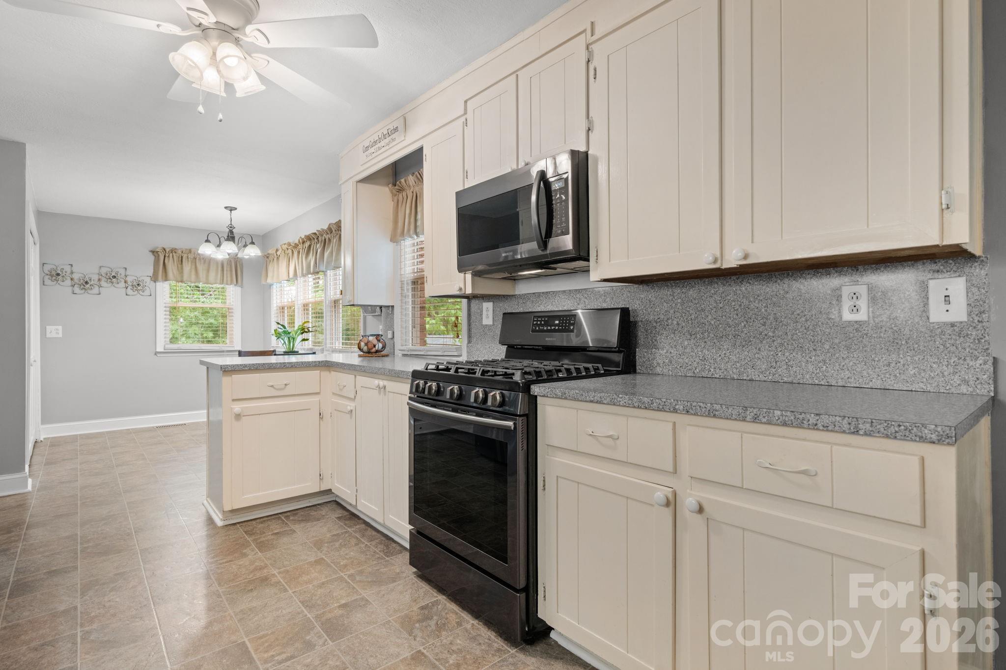 508 2nd Avenue NE — Conover