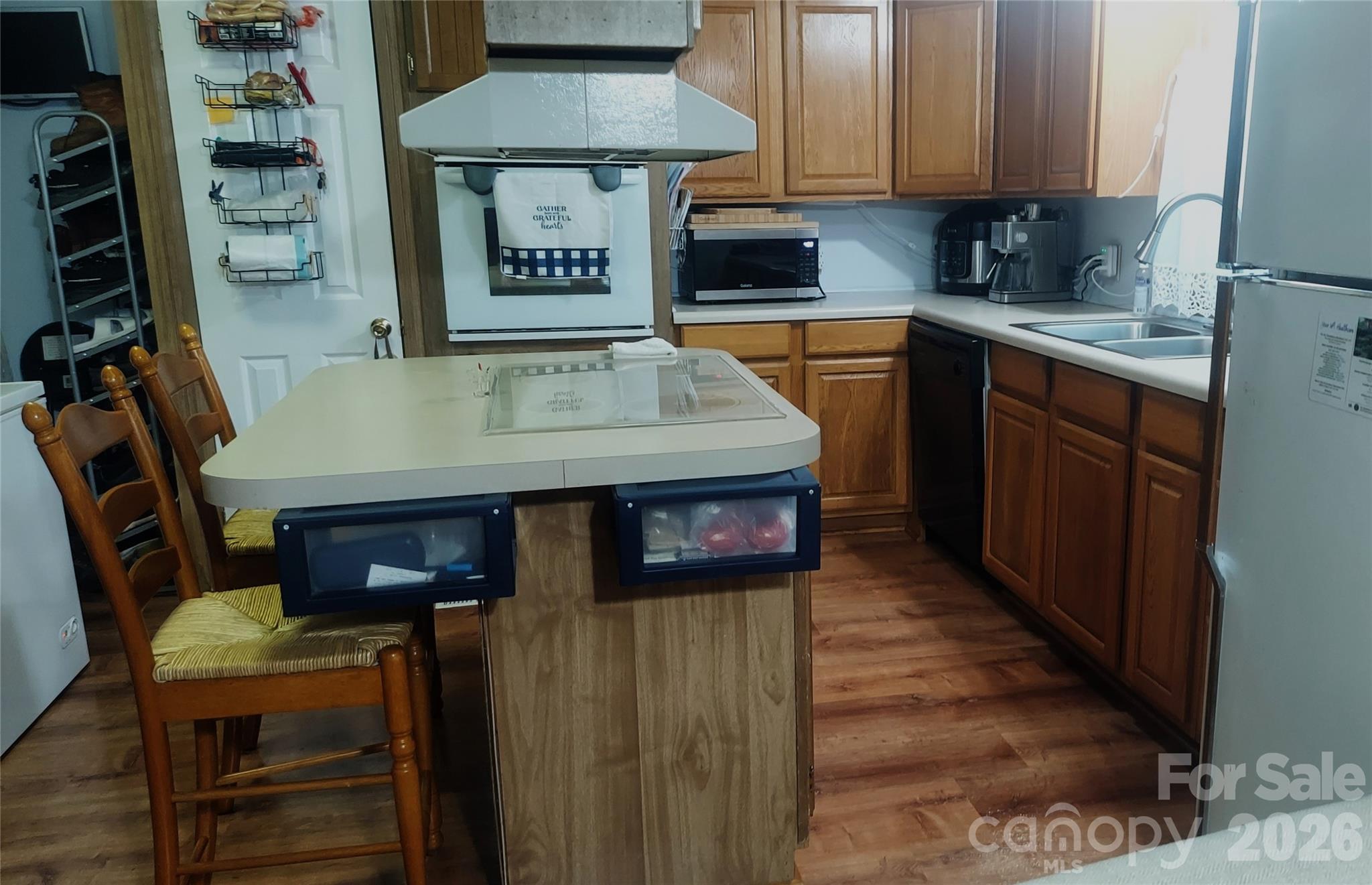 46 Larkspur Lane — Canton