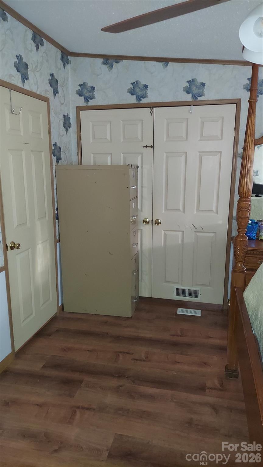 46 Larkspur Lane — Canton