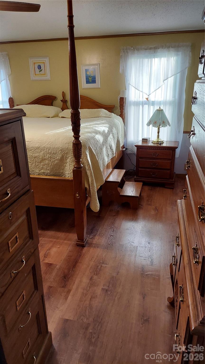 46 Larkspur Lane — Canton