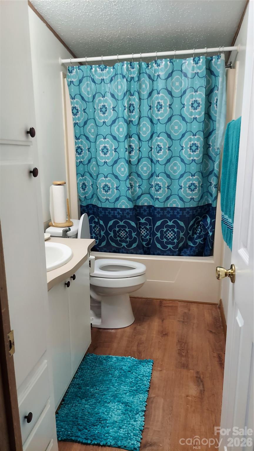 46 Larkspur Lane — Canton