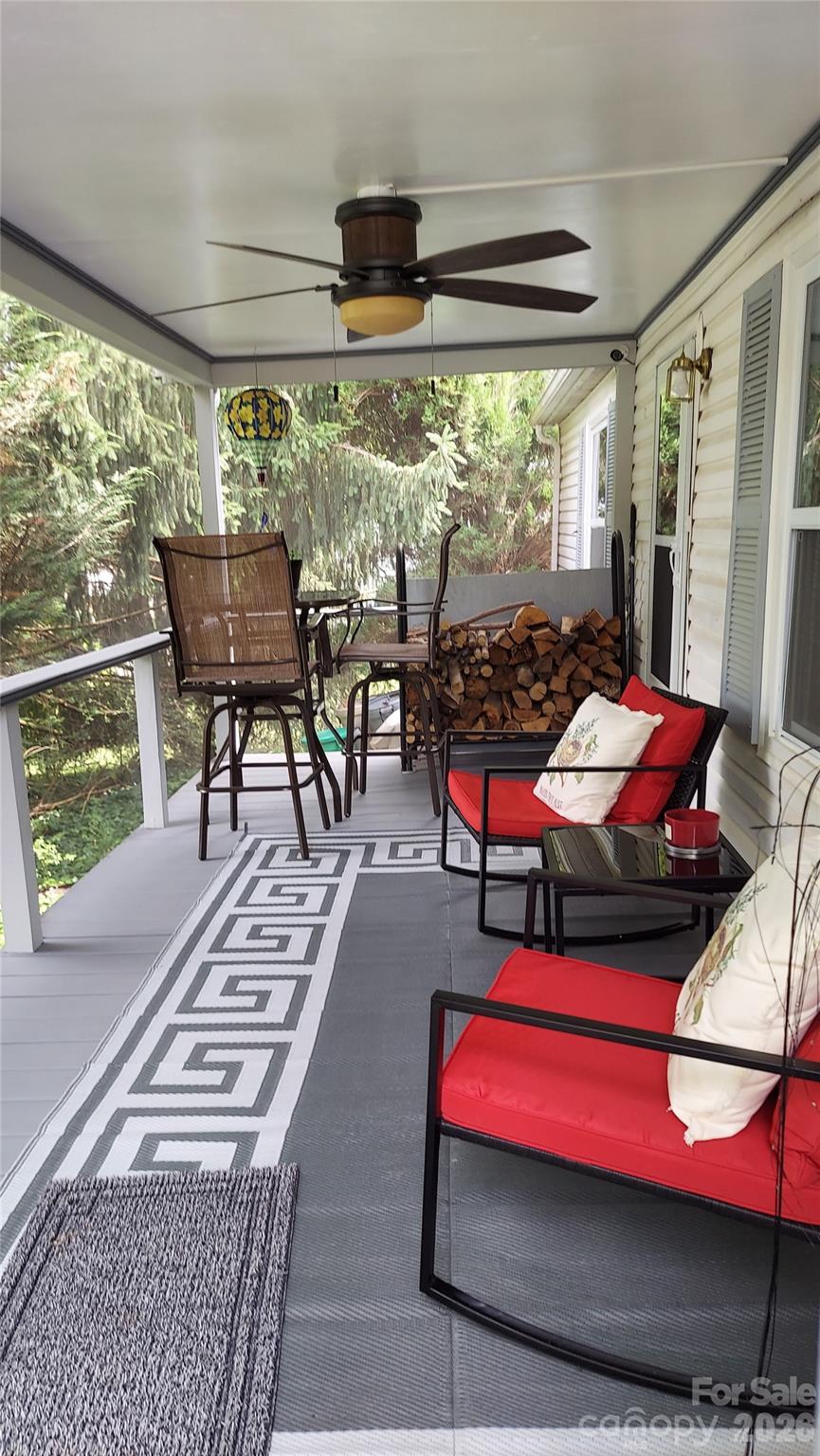 46 Larkspur Lane — Canton
