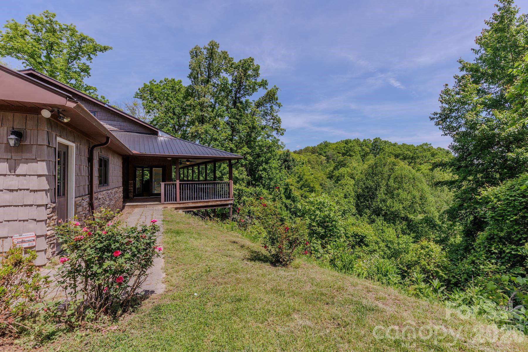 860 Butternut Ridge #8 — Bryson City