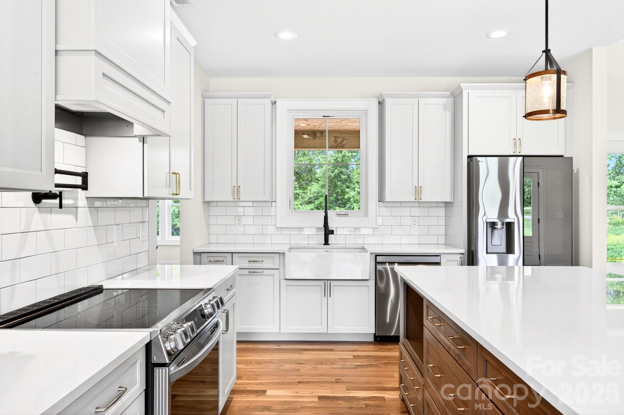 34 Old Souther Road — Mills River