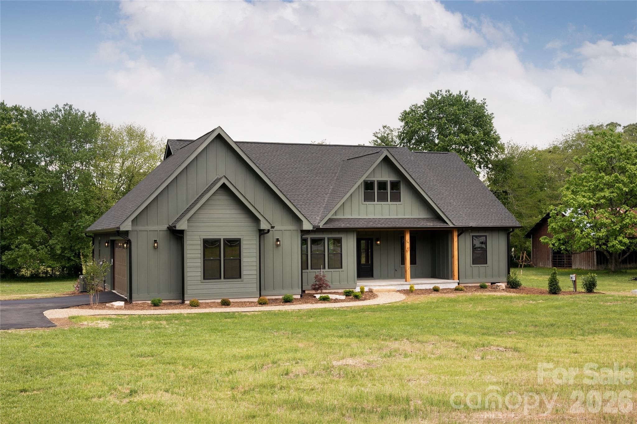 34 Old Souther Road — Mills River