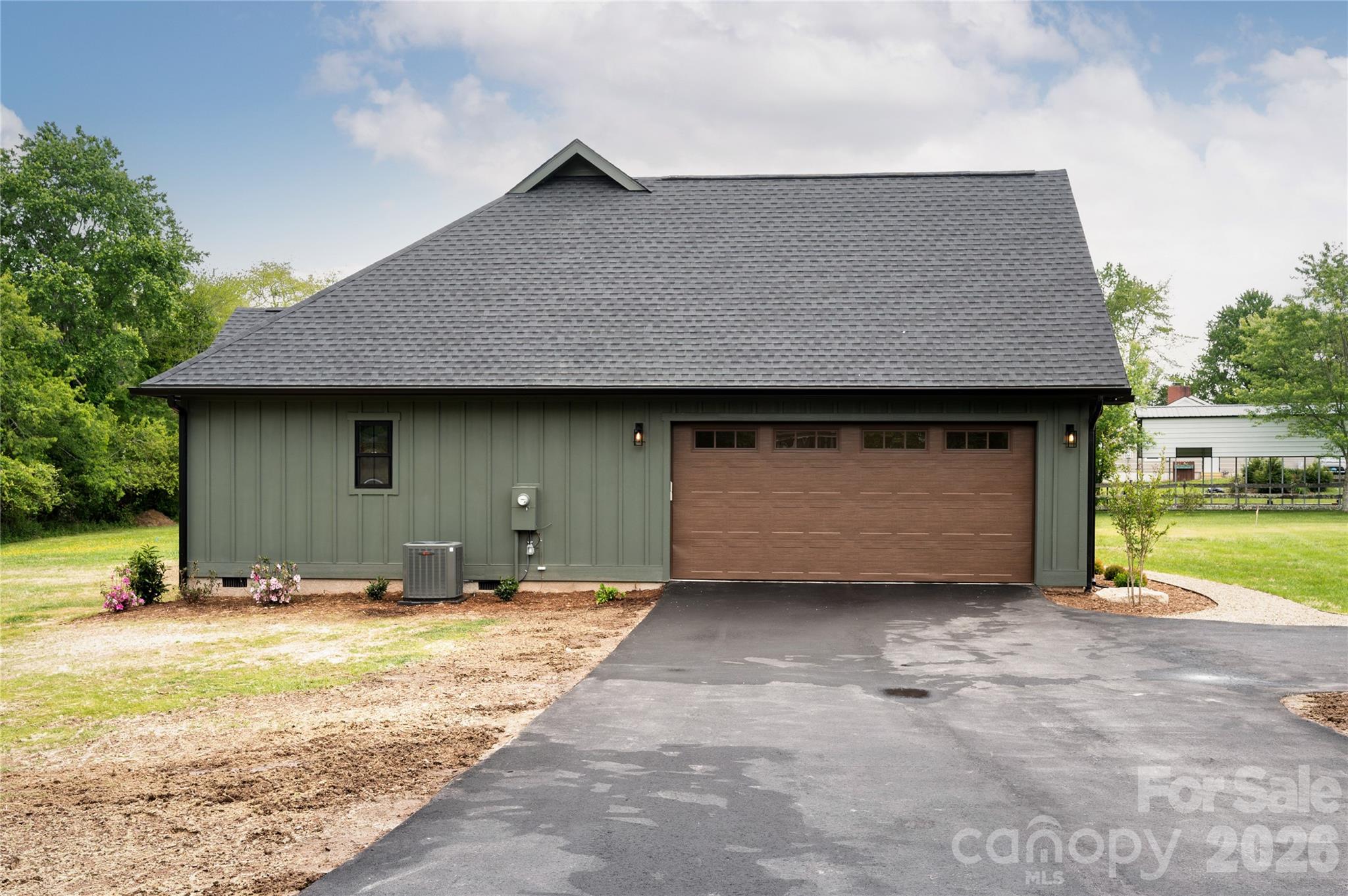 34 Old Souther Road — Mills River
