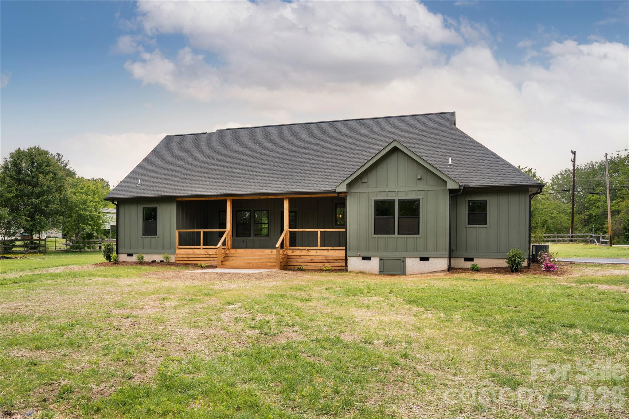 34 Old Souther Road — Mills River