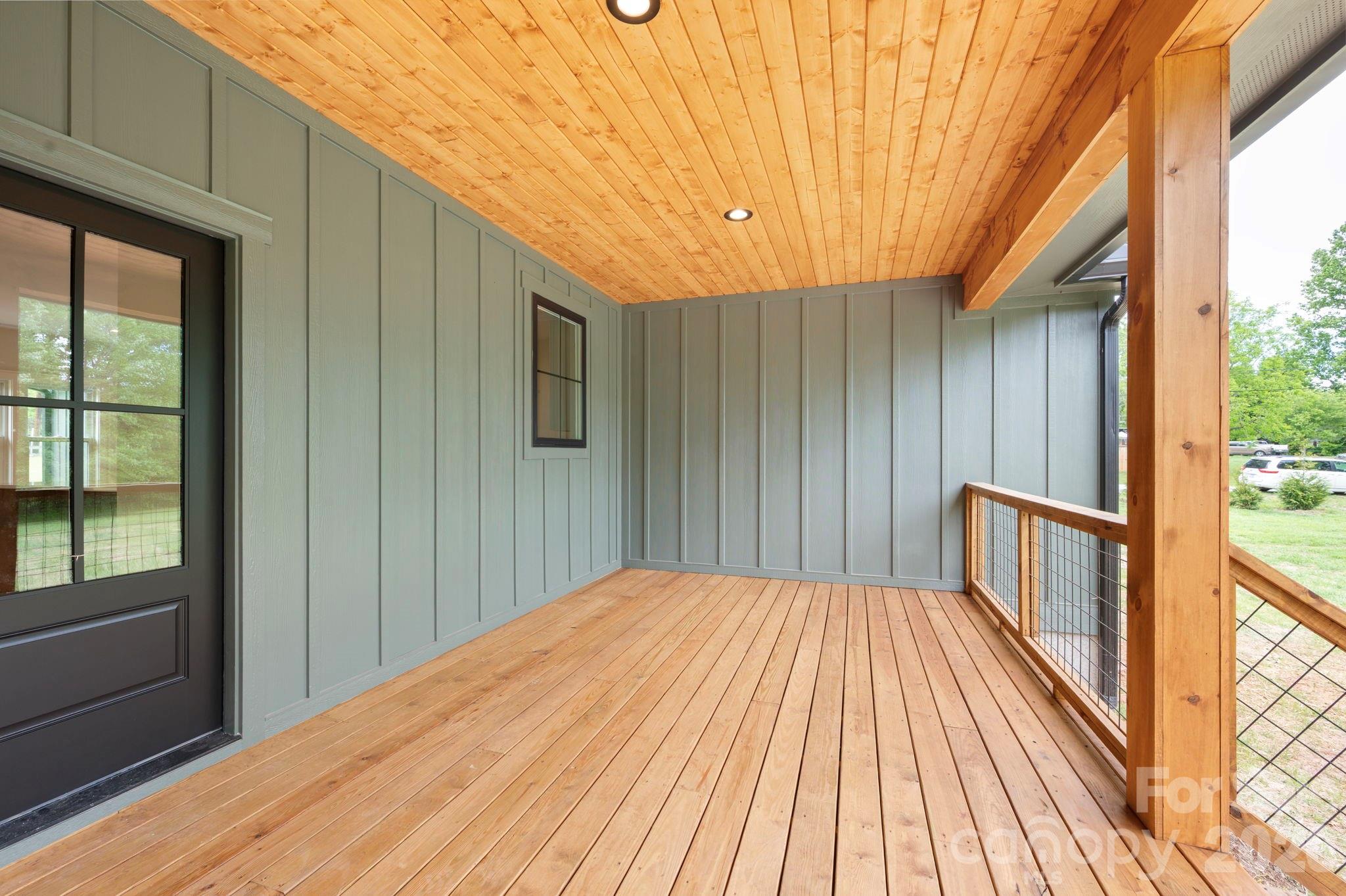 34 Old Souther Road — Mills River