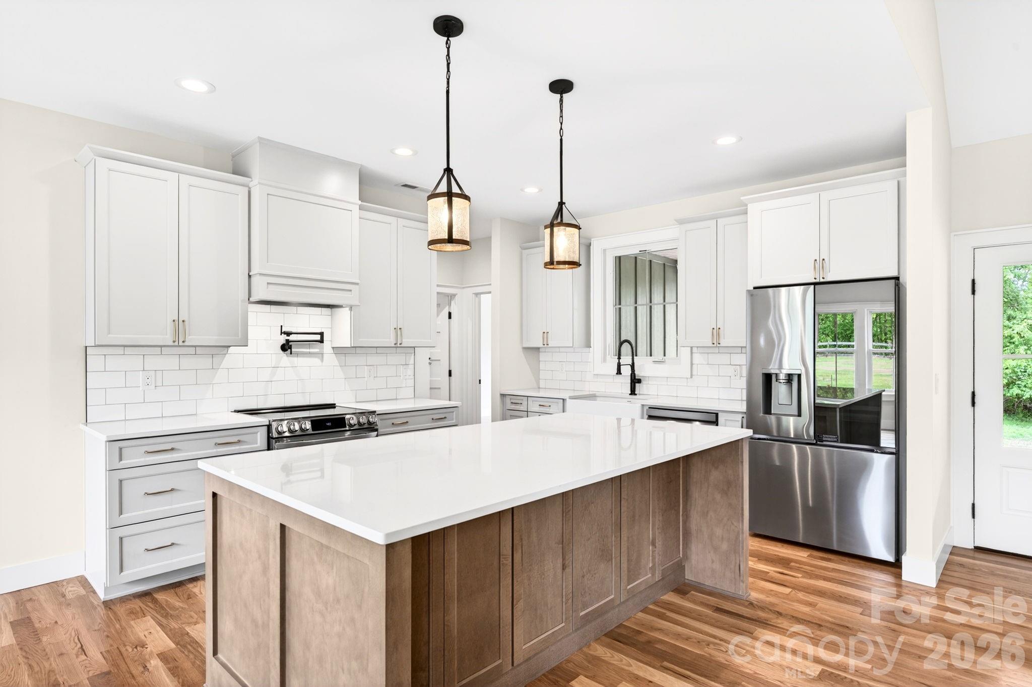 34 Old Souther Road — Mills River