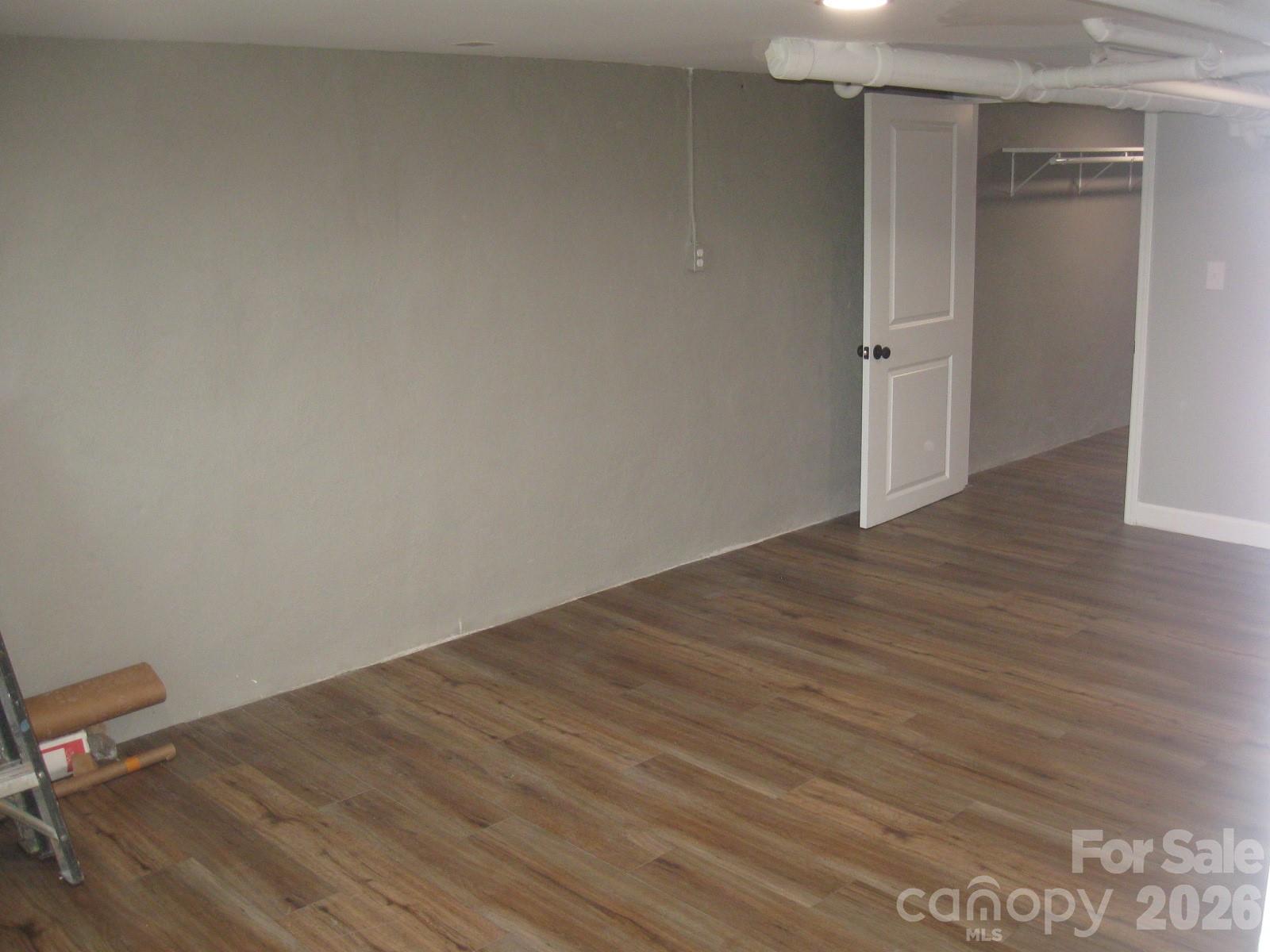 406 realty Street — Lenoir