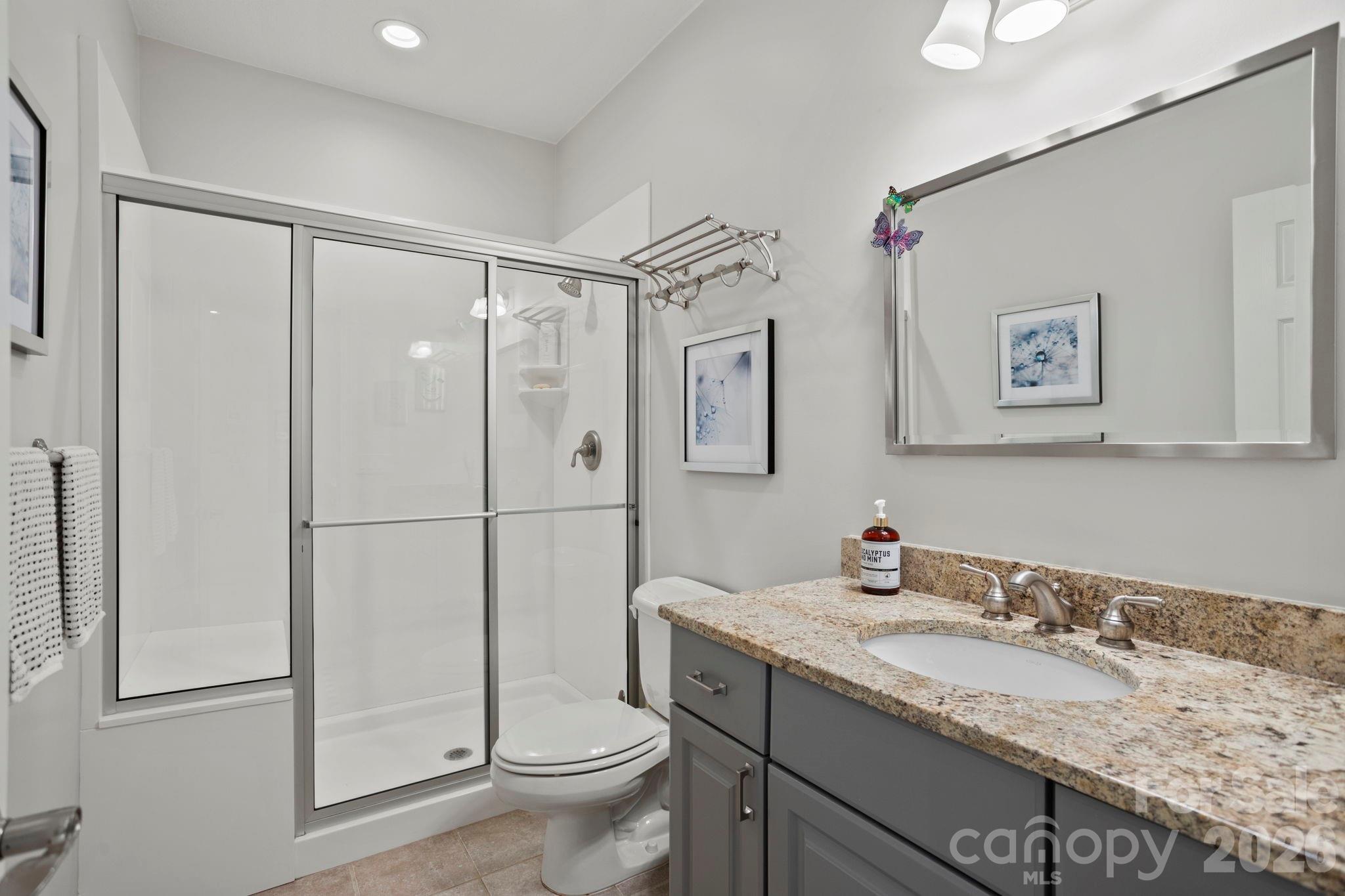547 Pinnacle Peak Lane — Flat Rock