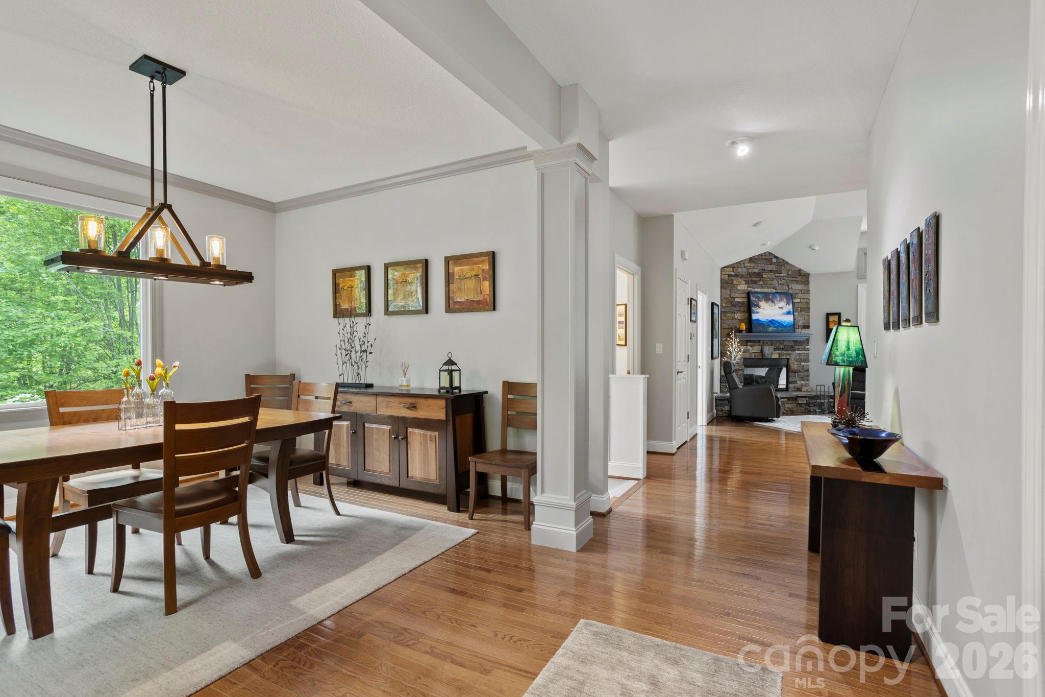 547 Pinnacle Peak Lane — Flat Rock