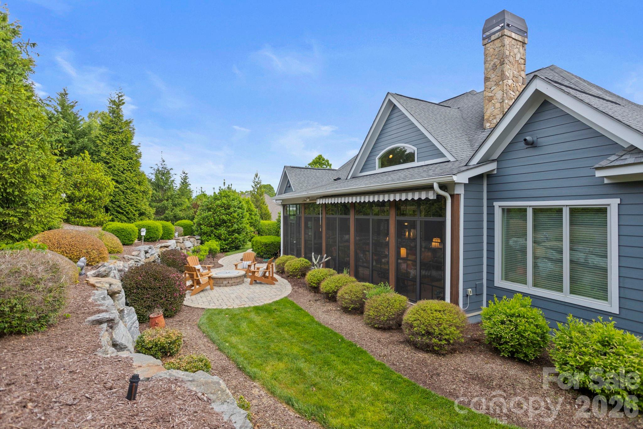 390 Shipman Parkway — Flat Rock