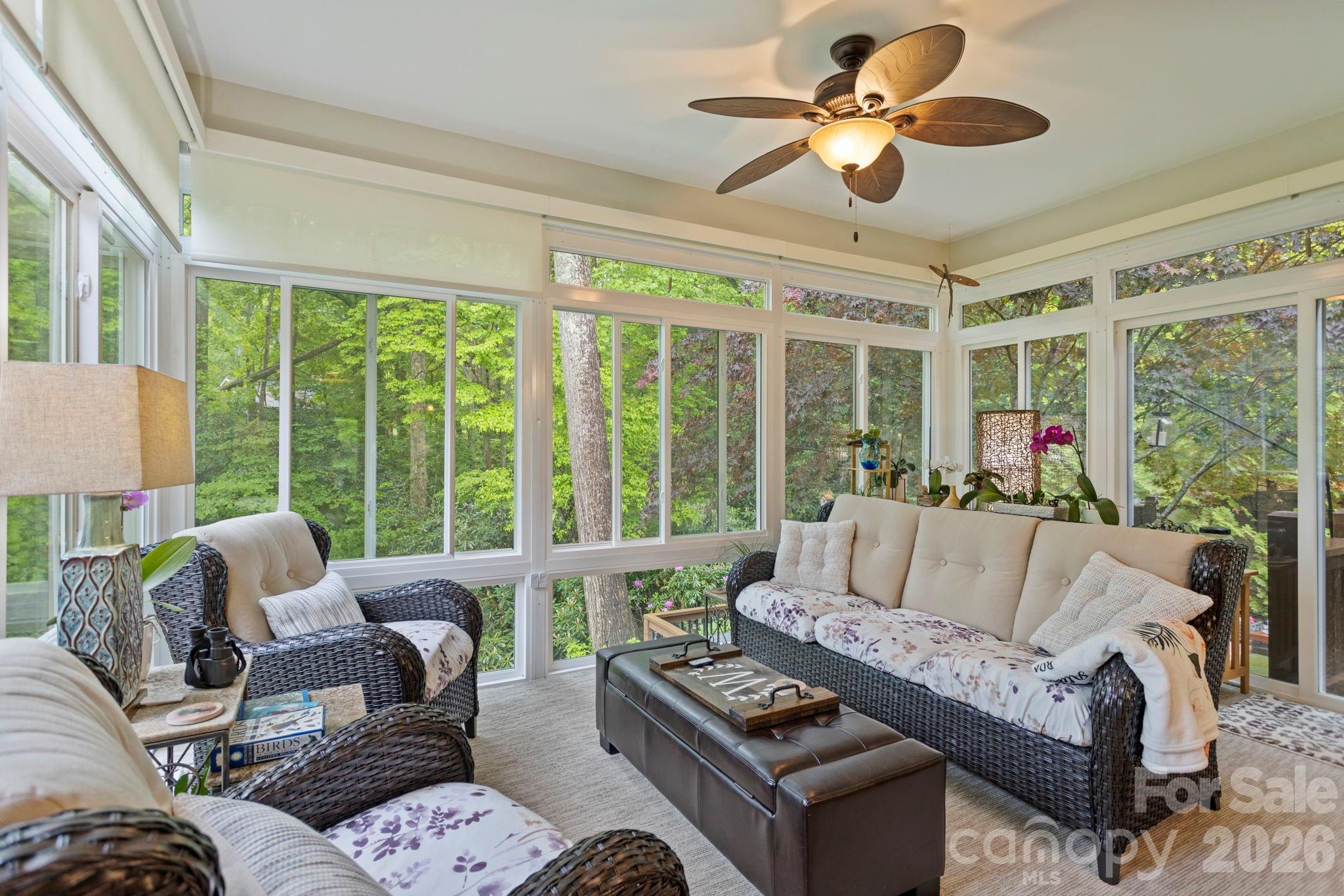 69 Old Pasture Way — Hendersonville