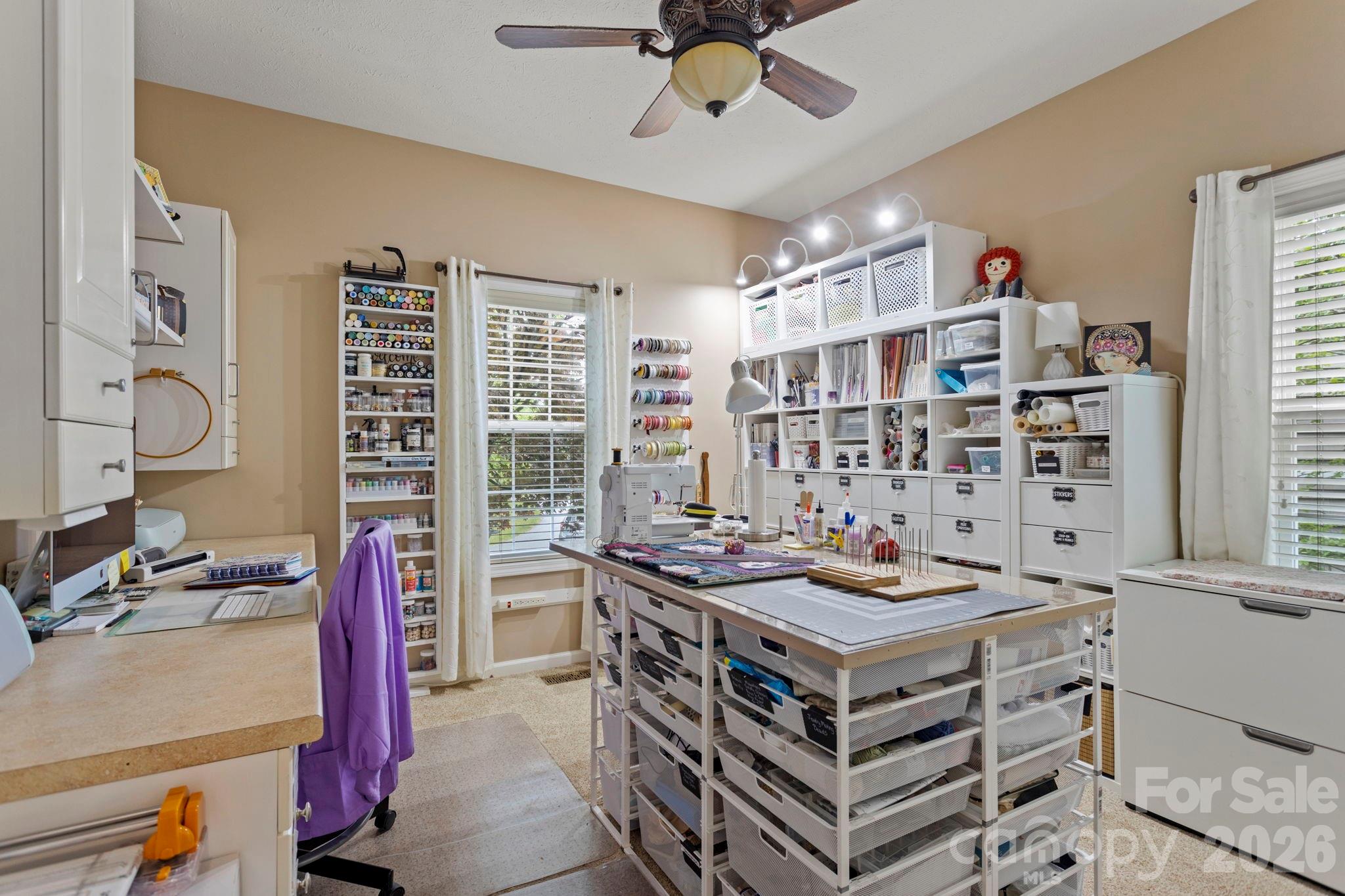 69 Old Pasture Way — Hendersonville