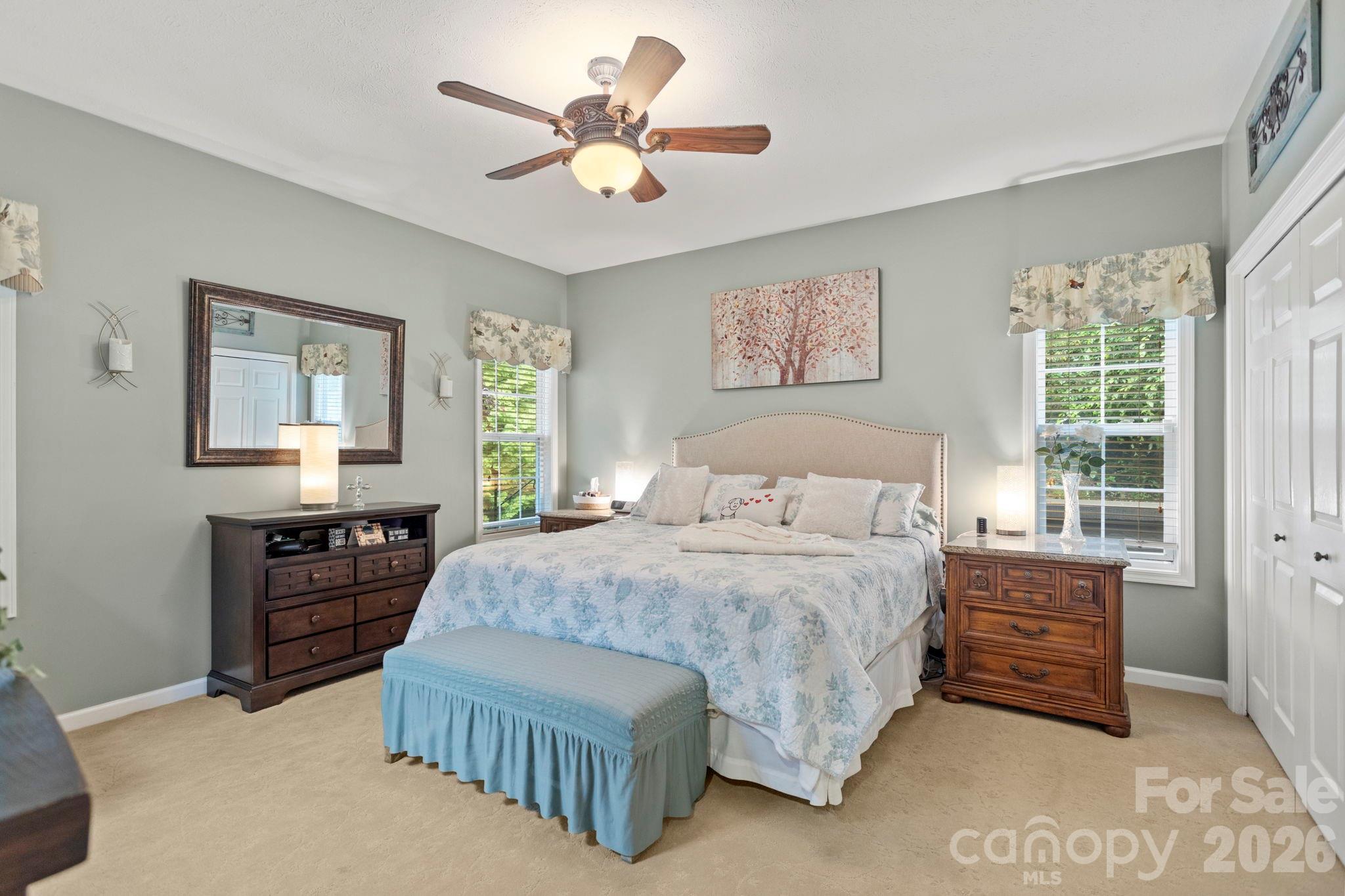 69 Old Pasture Way — Hendersonville