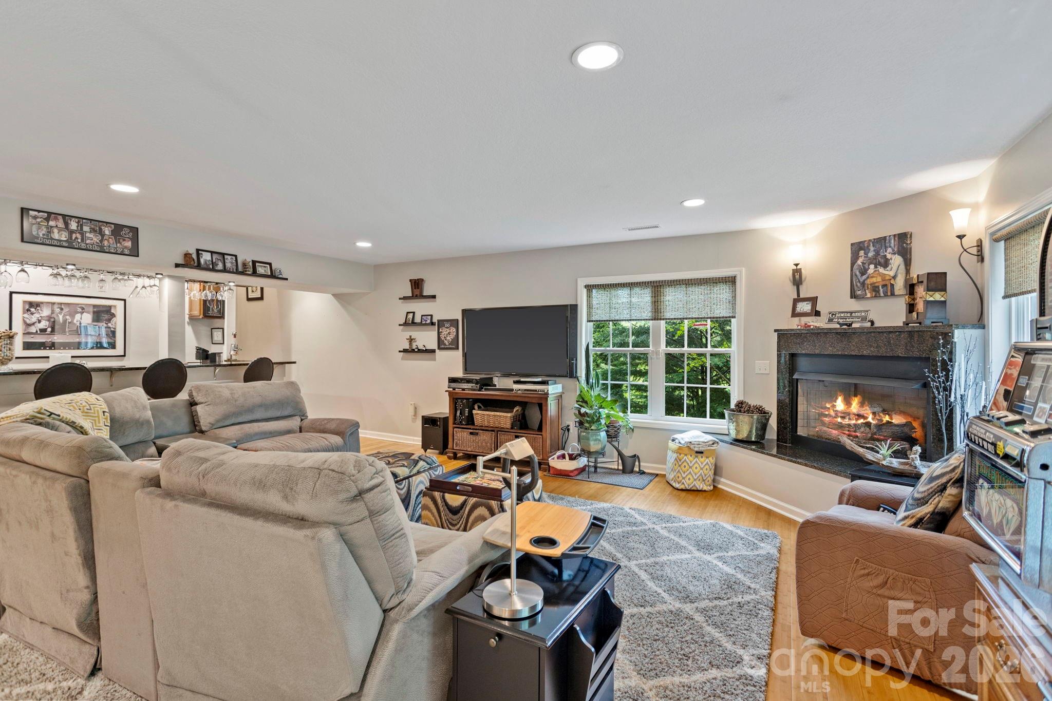 69 Old Pasture Way — Hendersonville