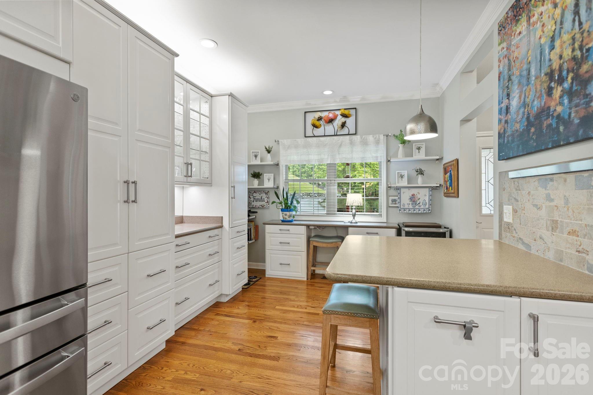 69 Old Pasture Way — Hendersonville