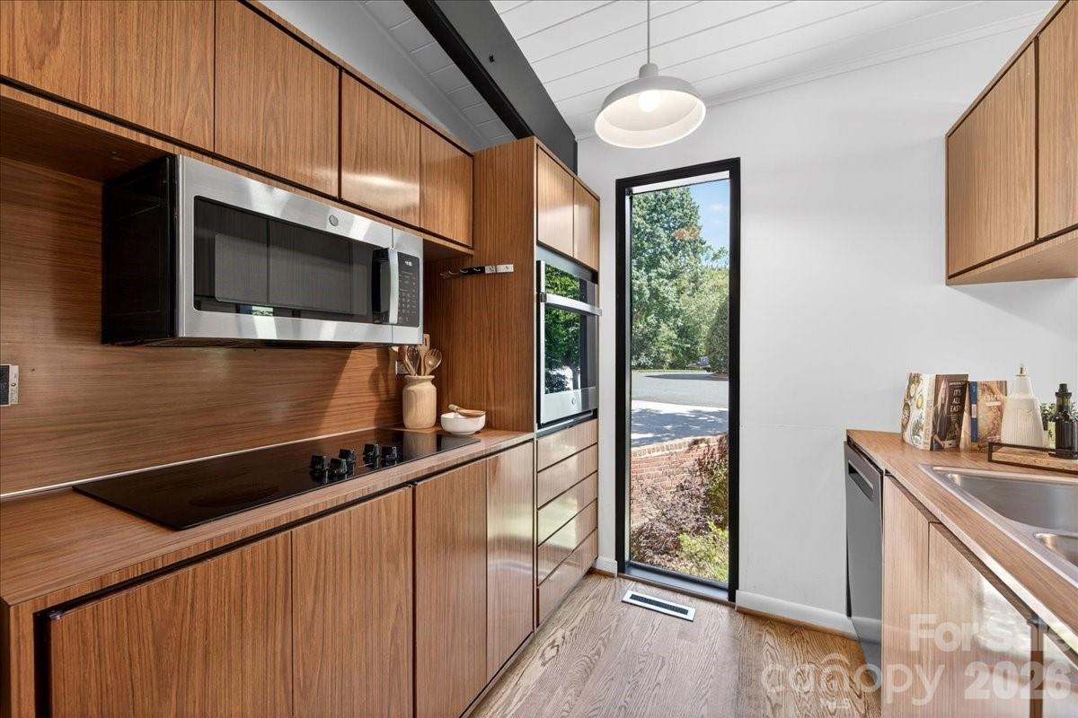 3409 Knob Hill Court — Charlotte