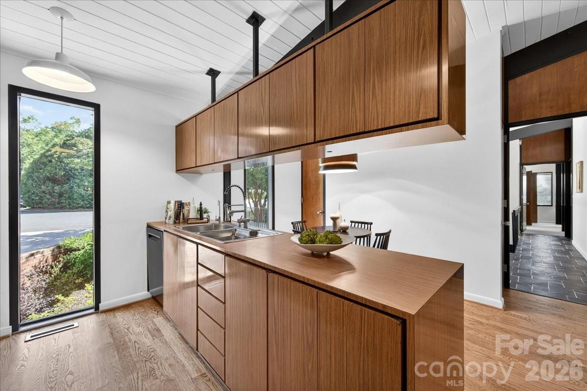 3409 Knob Hill Court — Charlotte