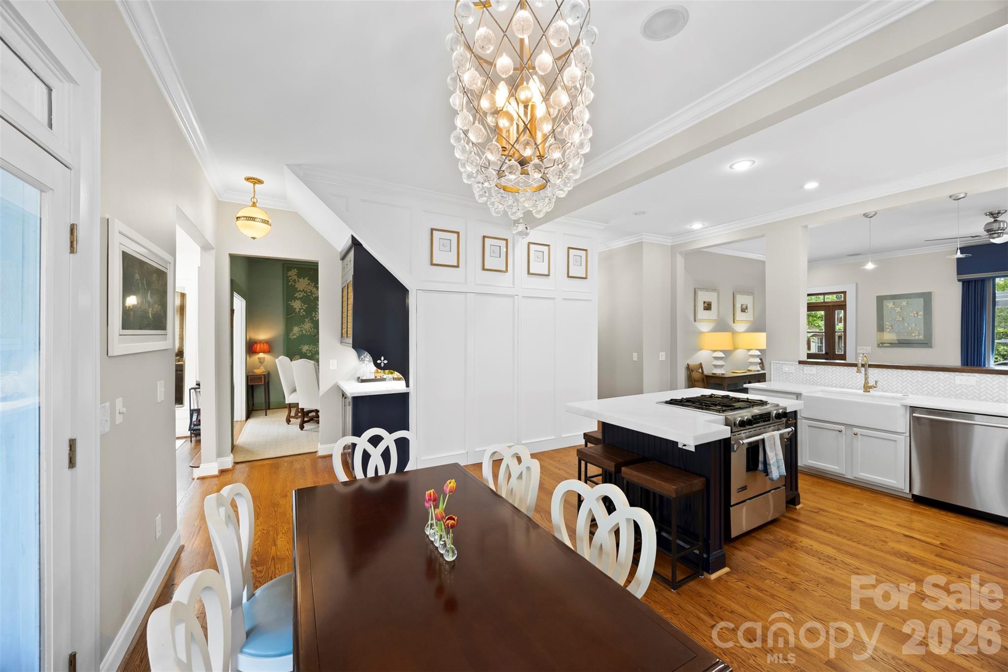 2305 Shenandoah Avenue — Charlotte