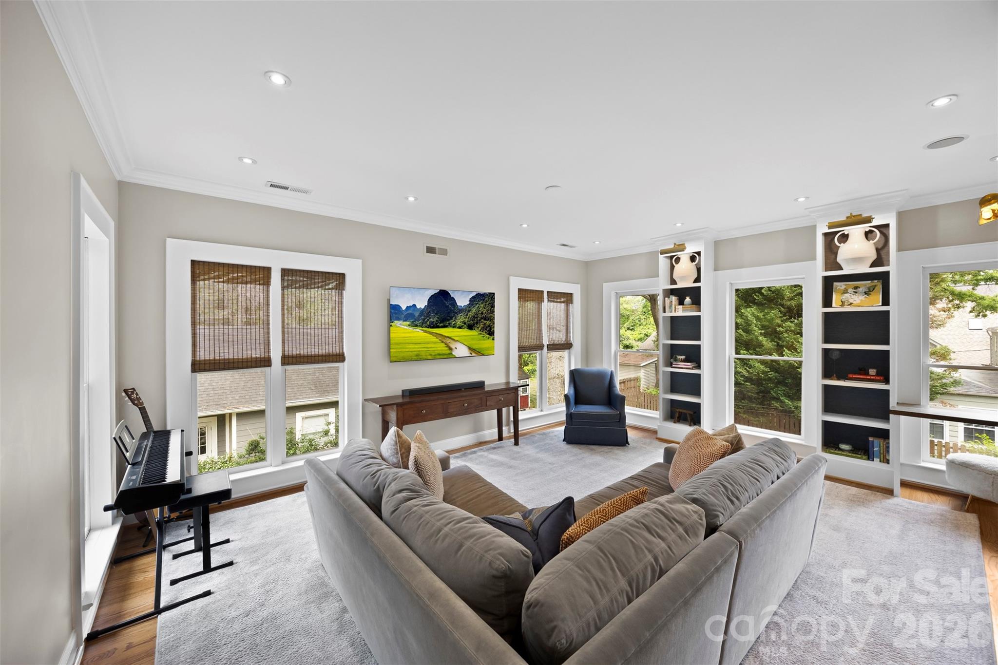 2305 Shenandoah Avenue — Charlotte