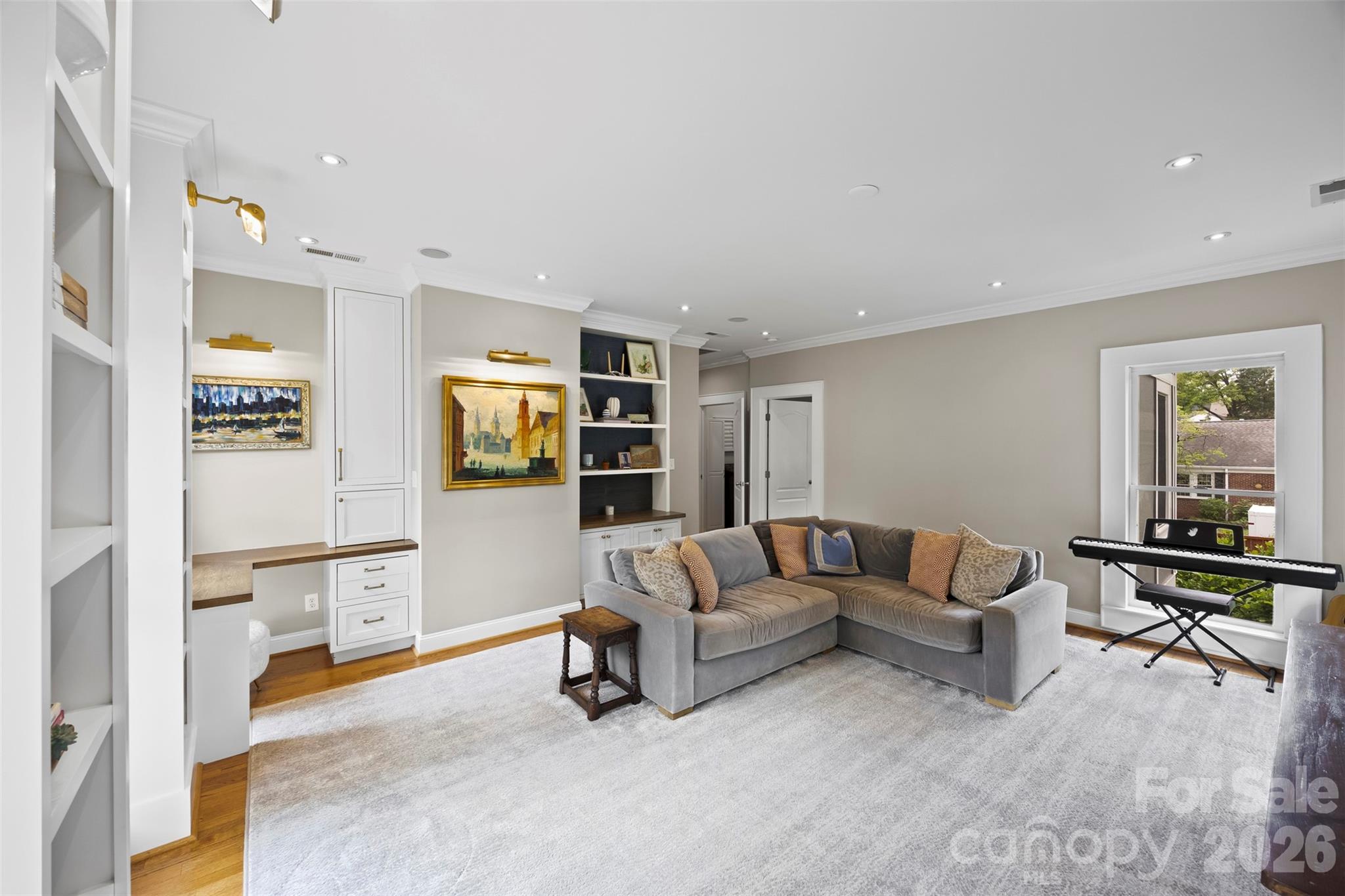 2305 Shenandoah Avenue — Charlotte