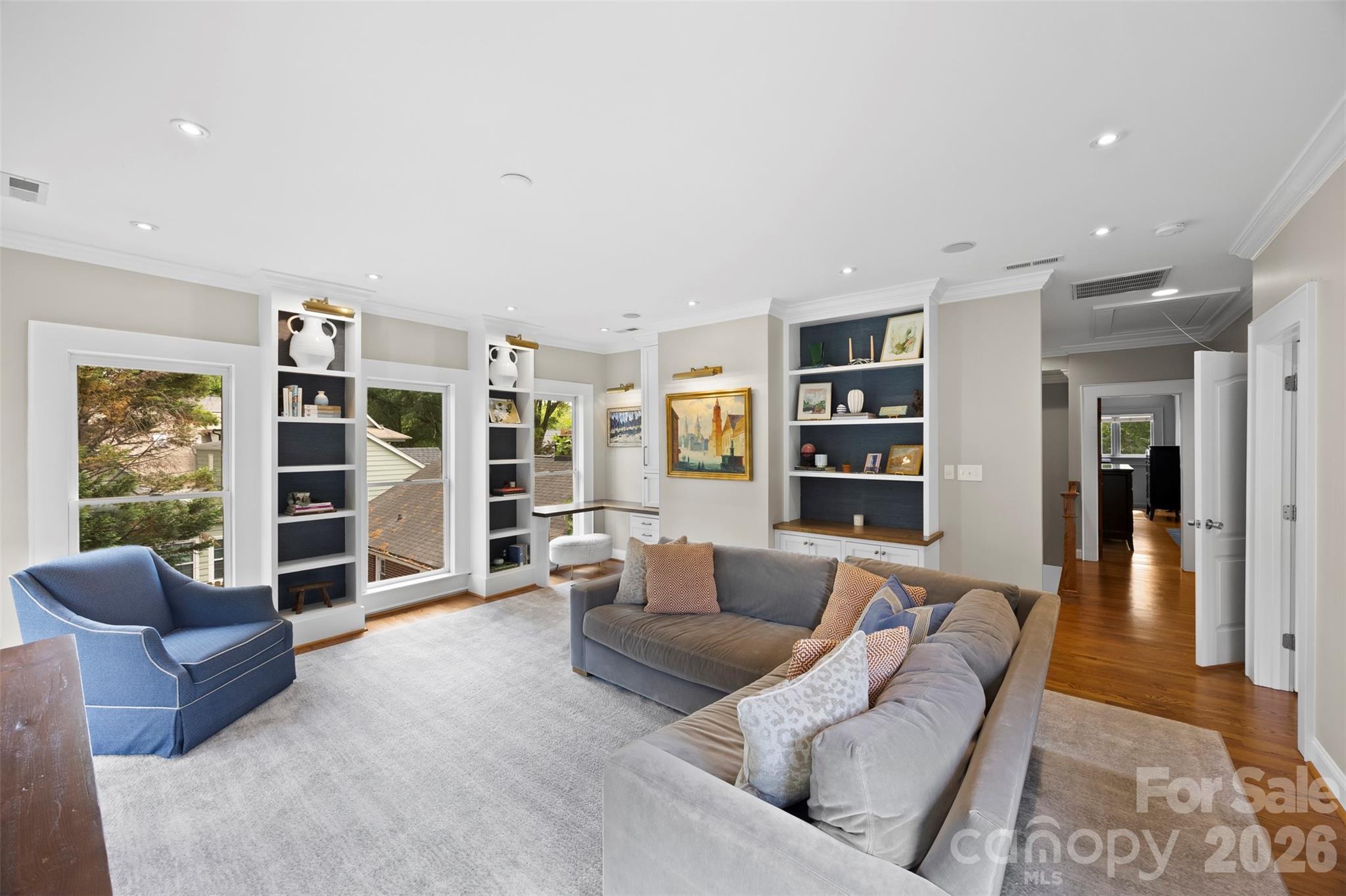 2305 Shenandoah Avenue — Charlotte