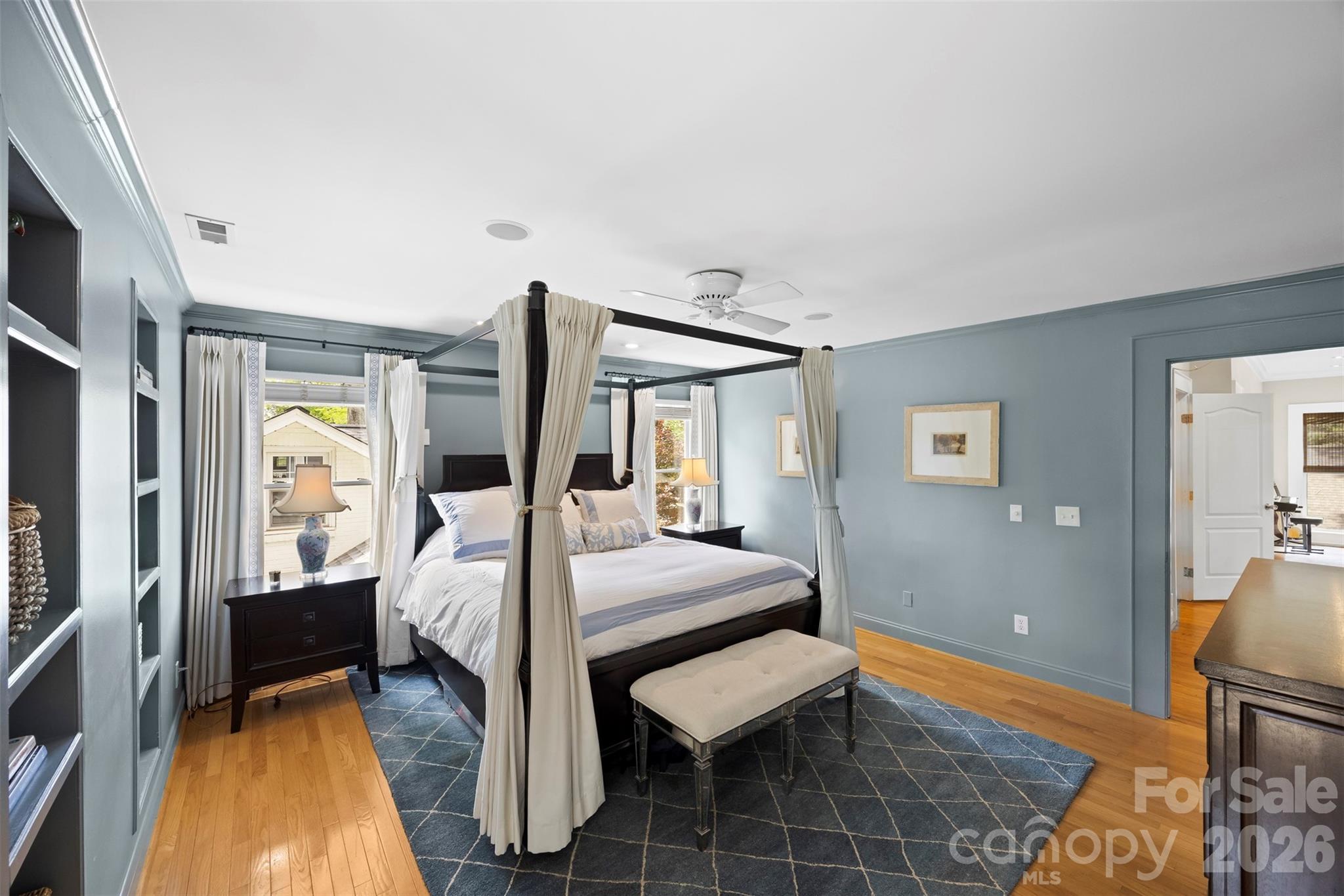 2305 Shenandoah Avenue — Charlotte