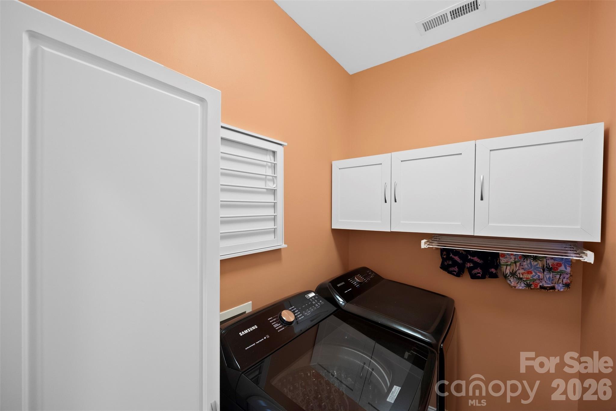 2305 Shenandoah Avenue — Charlotte